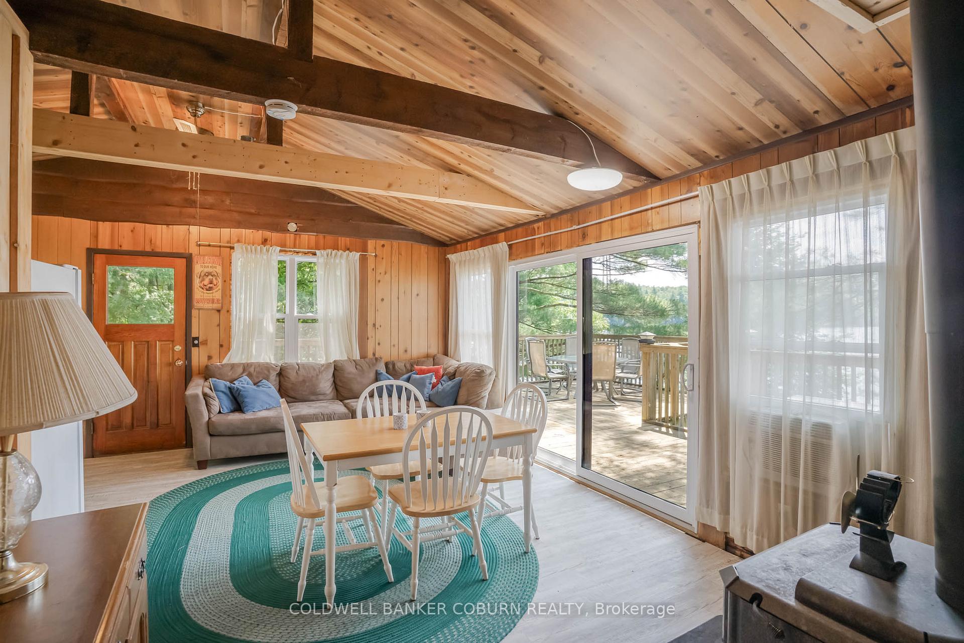 Photo 16 of 1015 Oak Lane N, Frontenac, Frontenac Centre — HOMEH
