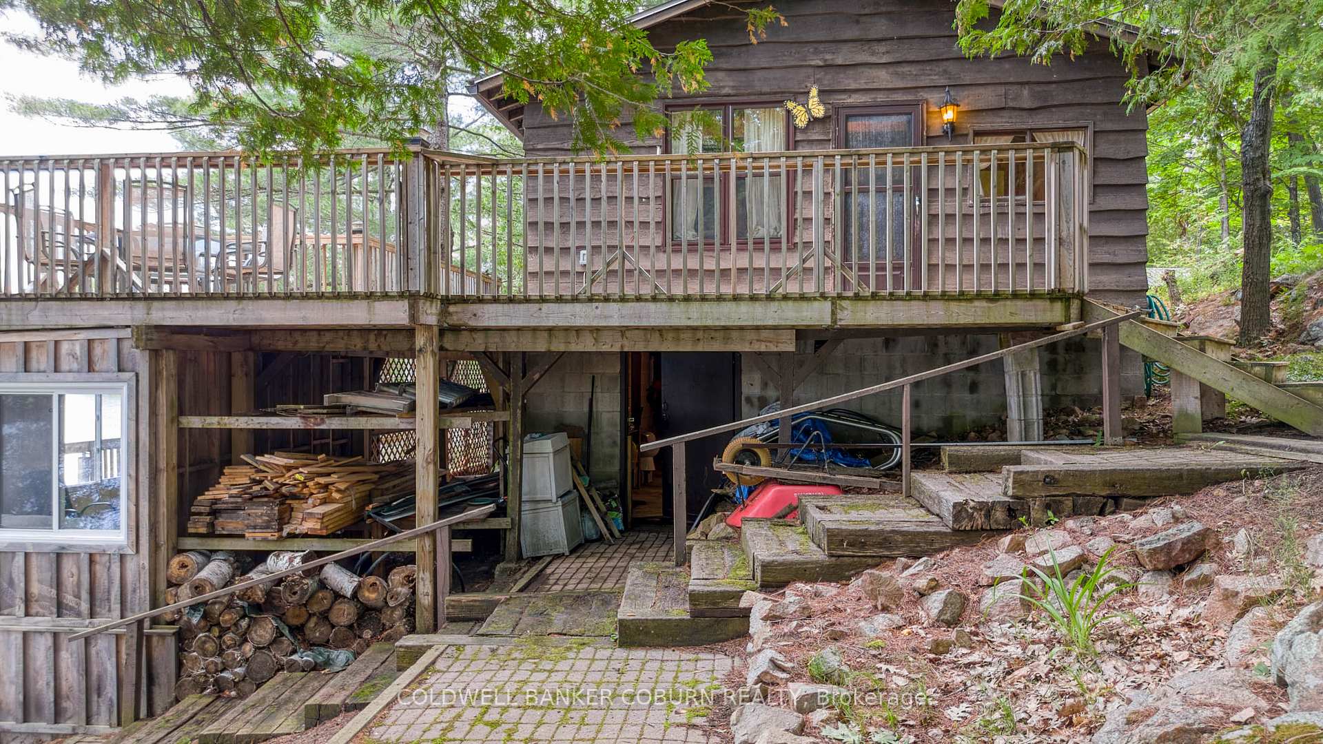 Photo 21 of 1015 Oak Lane N, Frontenac, Frontenac Centre — HOMEH