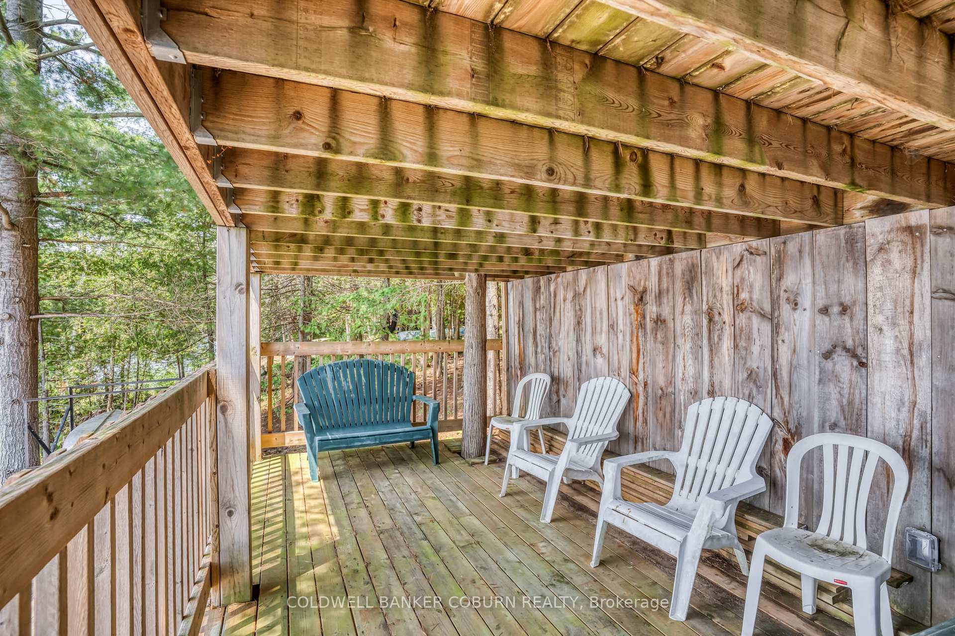 Photo 34 of 1015 Oak Lane N, Frontenac, Frontenac Centre — HOMEH