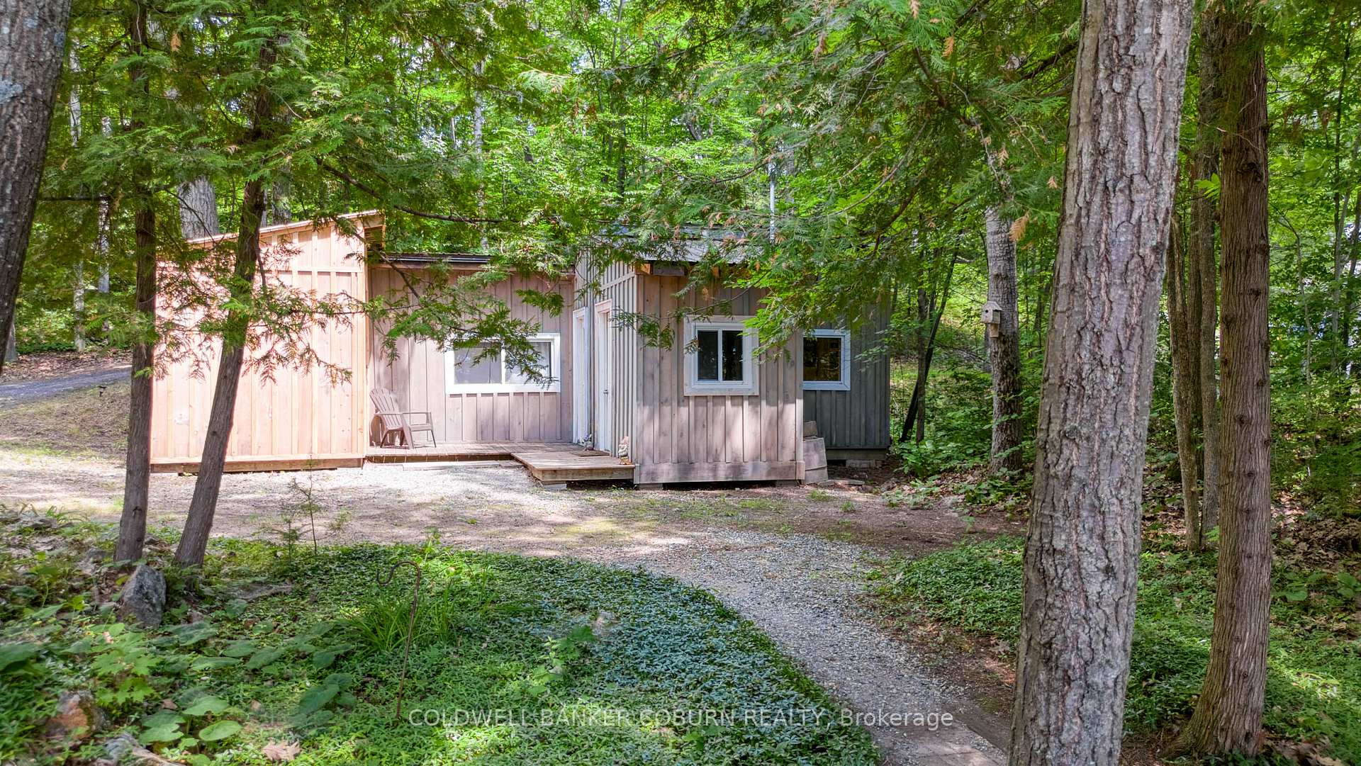 Photo 37 of 1015 Oak Lane N, Frontenac, Frontenac Centre — HOMEH