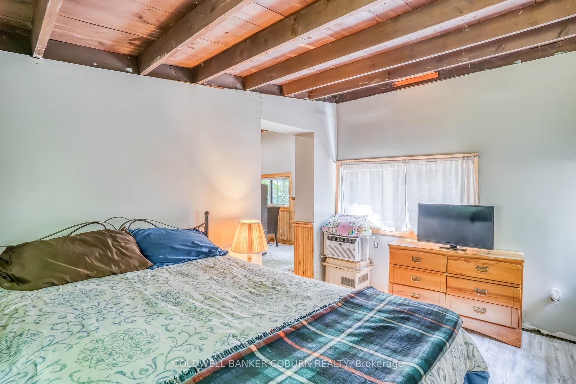 Photo 43 of 1015 Oak Lane N, Frontenac, Frontenac Centre — HOMEH
