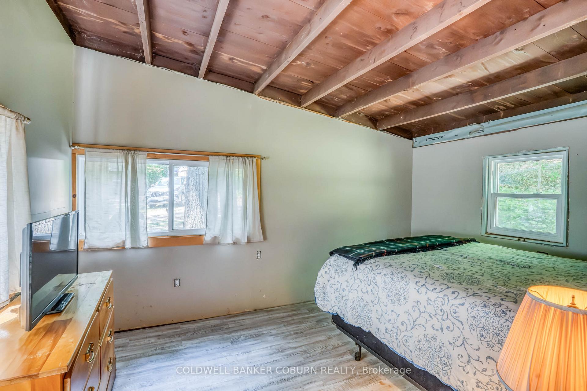 Photo 44 of 1015 Oak Lane N, Frontenac, Frontenac Centre — HOMEH