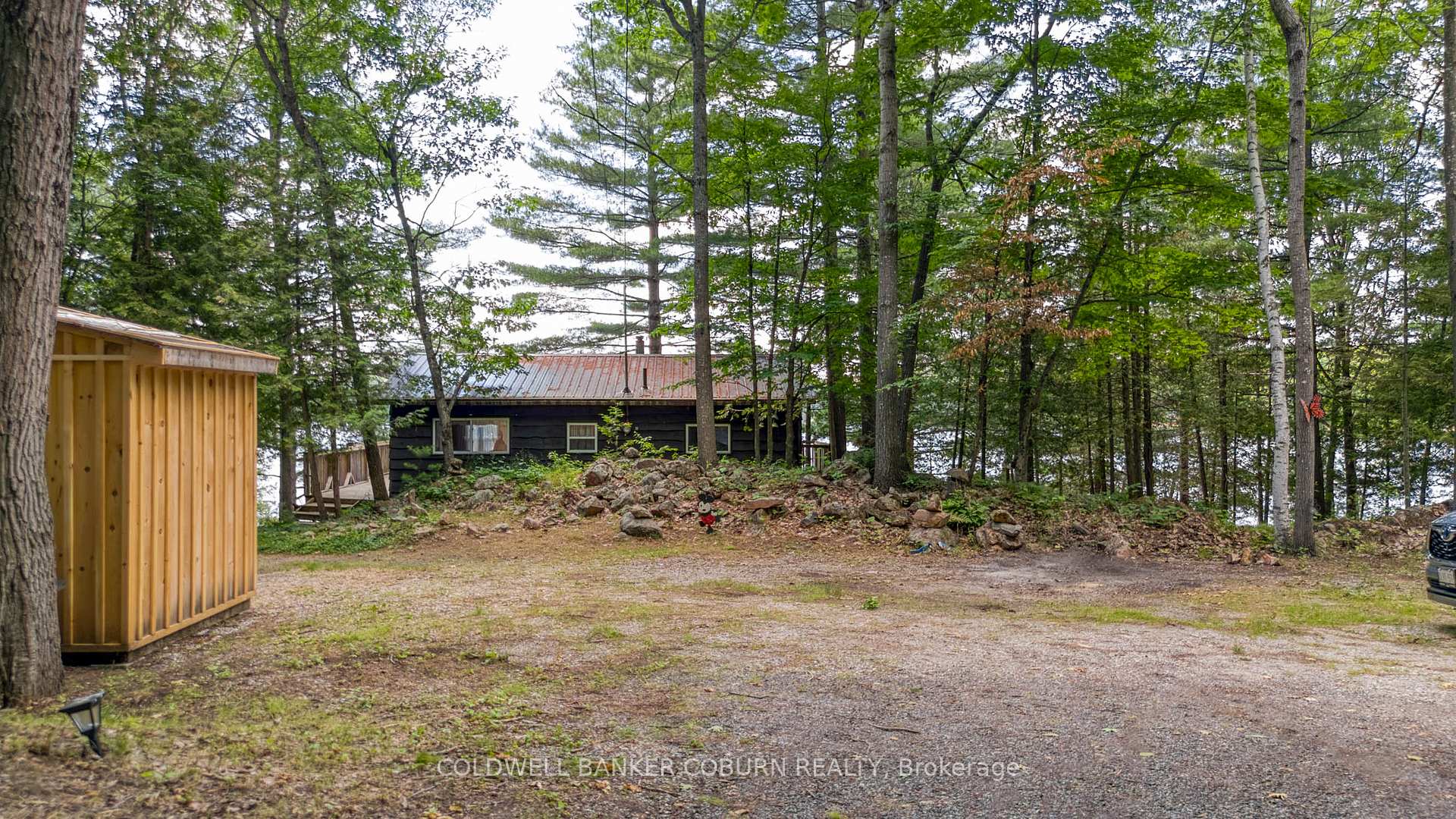 Photo 47 of 1015 Oak Lane N, Frontenac, Frontenac Centre — HOMEH