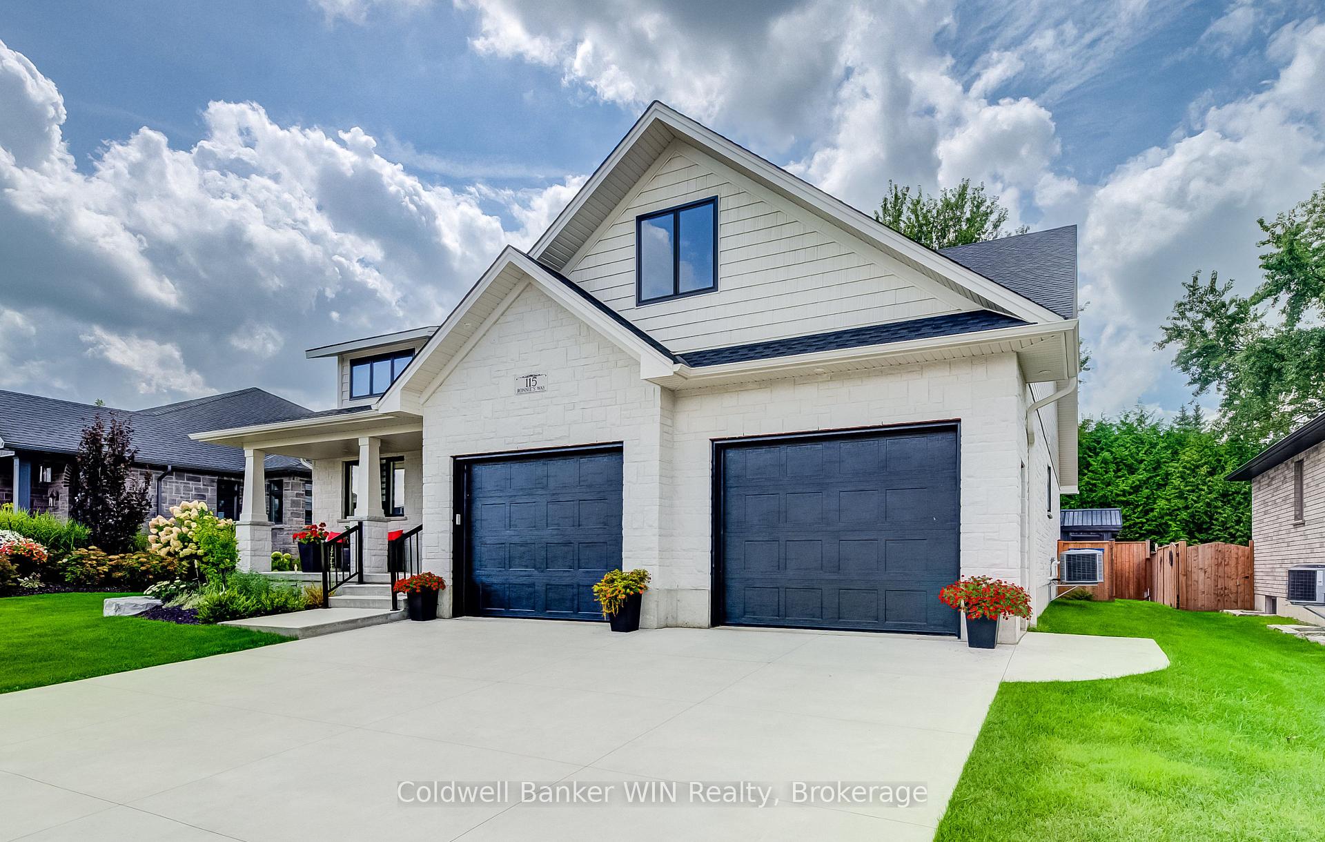 Photo 2 of 115 Ronnies Way, Wellington North, Mount Forest — HOMEH
