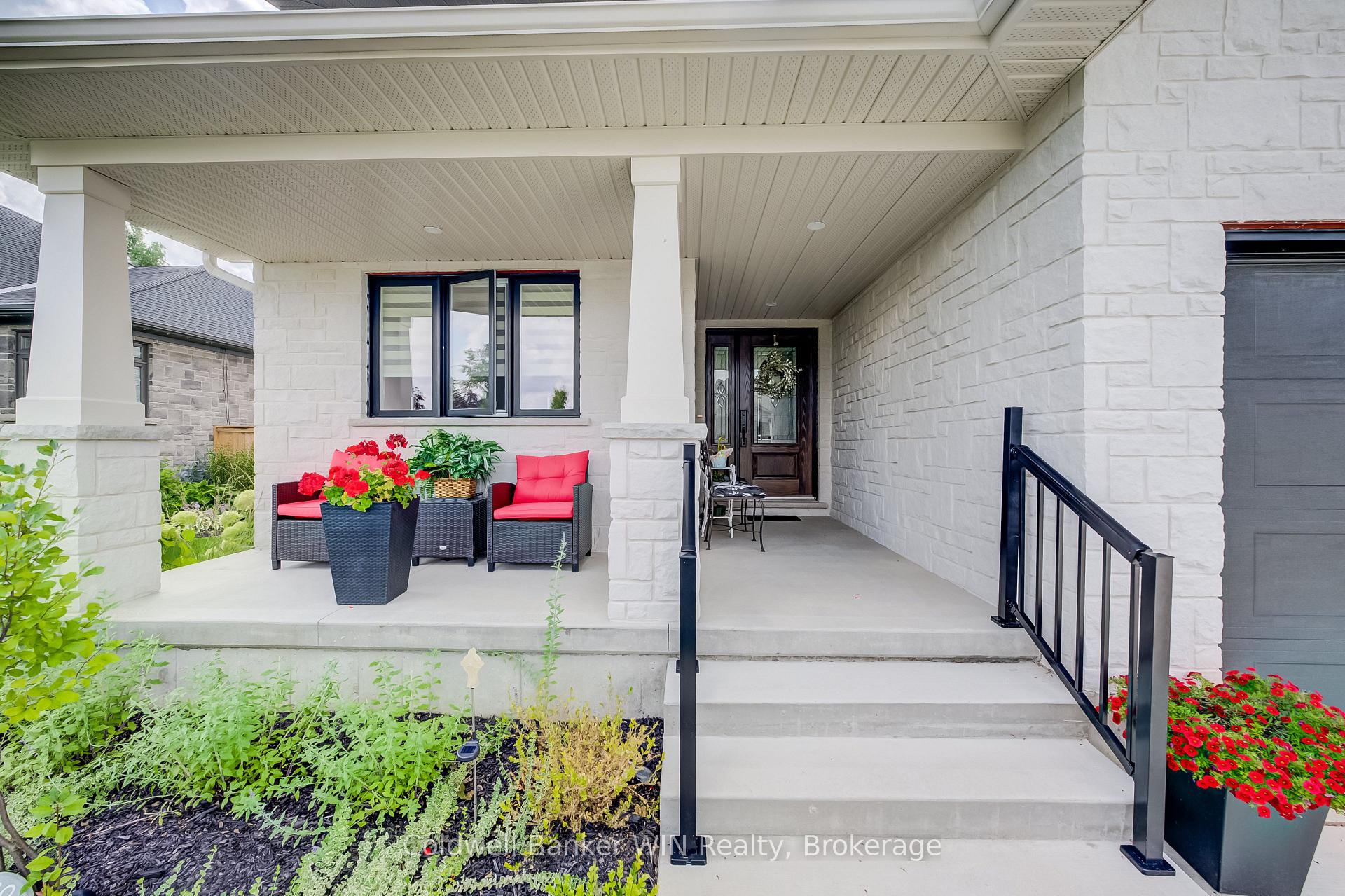 Photo 5 of 115 Ronnies Way, Wellington North, Mount Forest — HOMEH