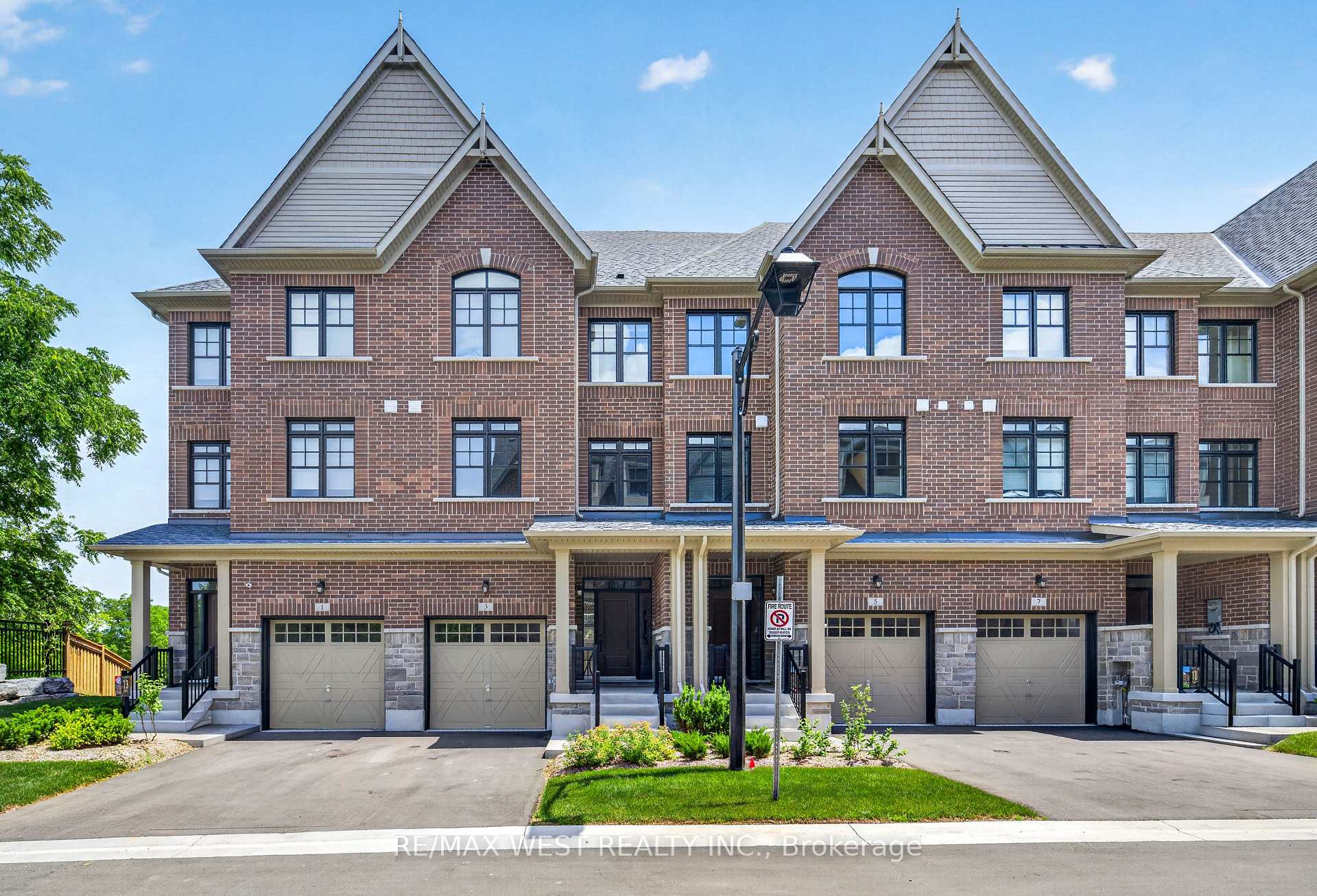 Photo 2 of 3 John Carter Way, Markham, Vinegar Hill — HOMEH