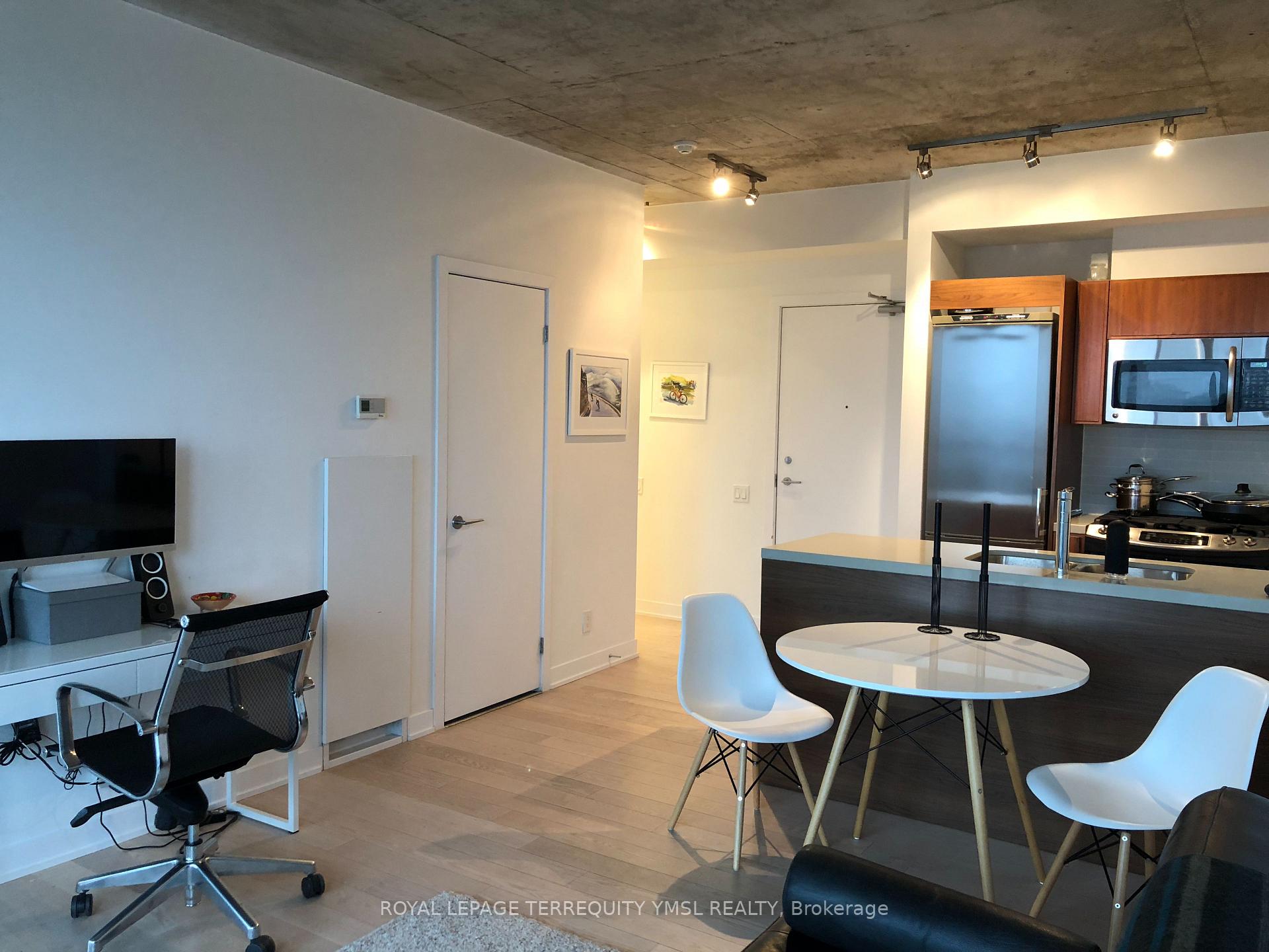 Photo 7 of Unit 1008, 318 King Street E, Toronto, Moss Park — HOMEH