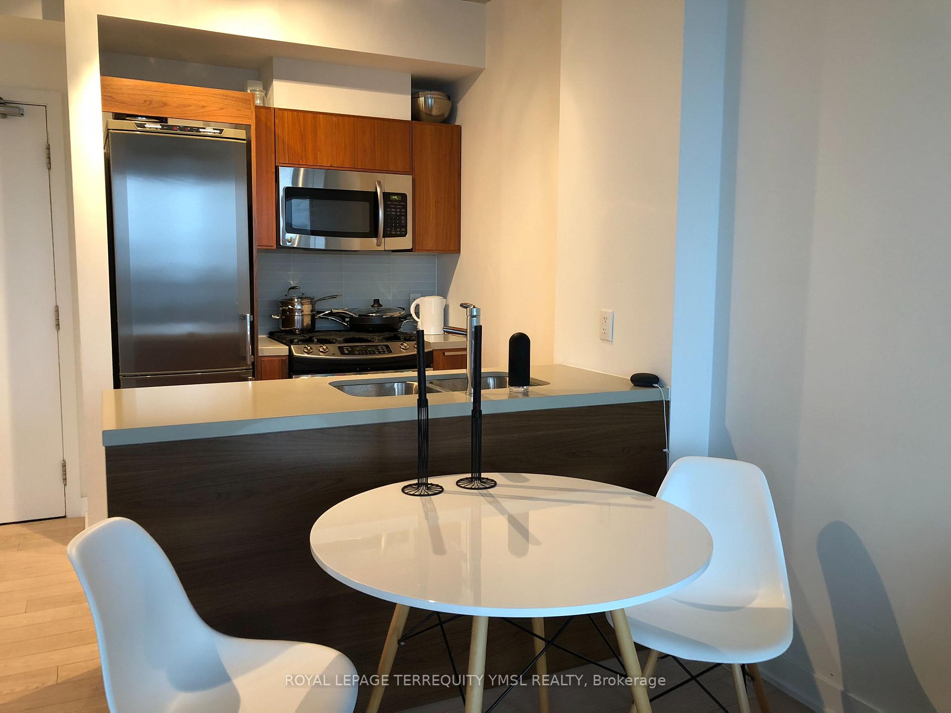 Photo 8 of Unit 1008, 318 King Street E, Toronto, Moss Park — HOMEH