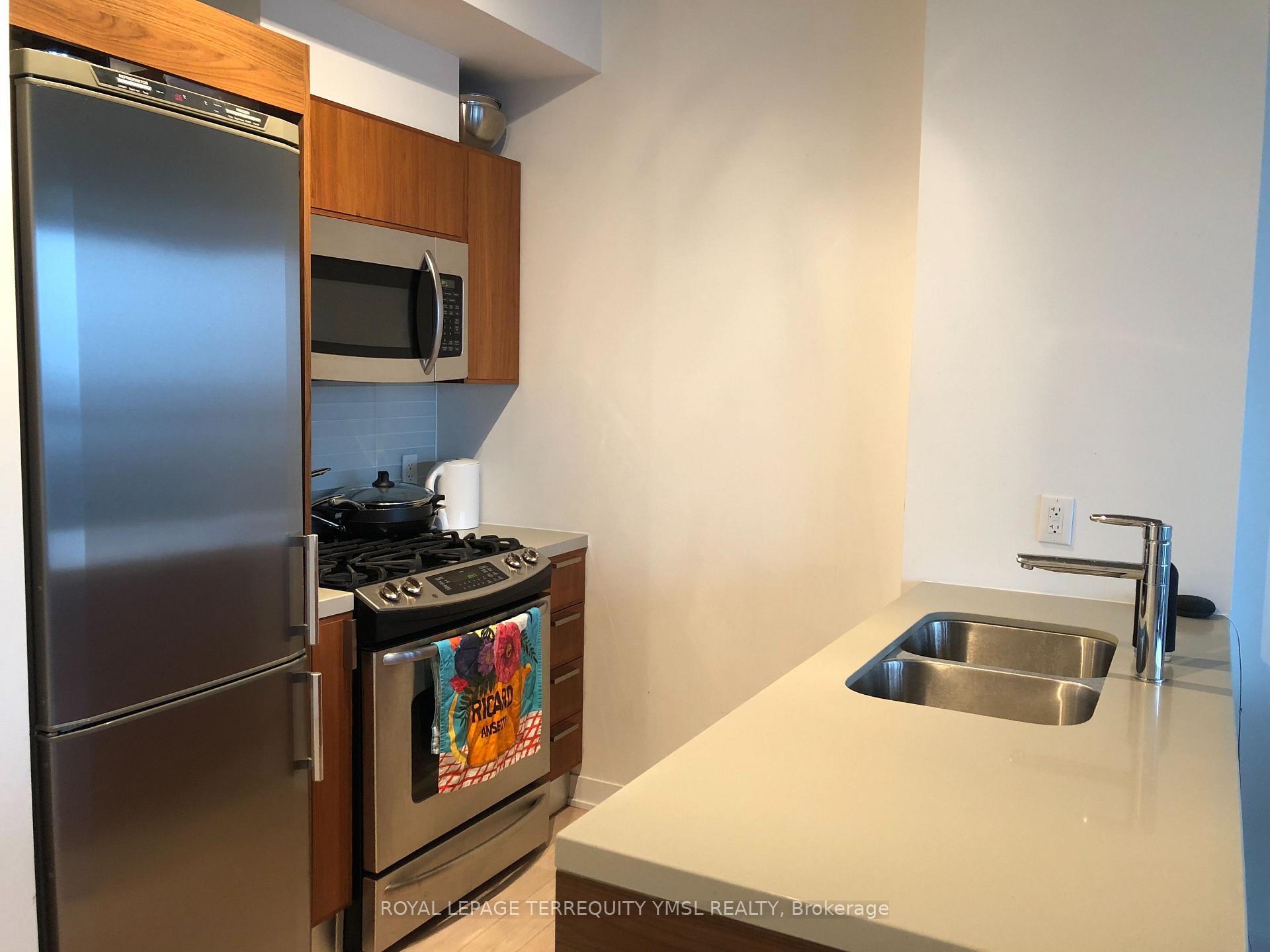 Photo 9 of Unit 1008, 318 King Street E, Toronto, Moss Park — HOMEH