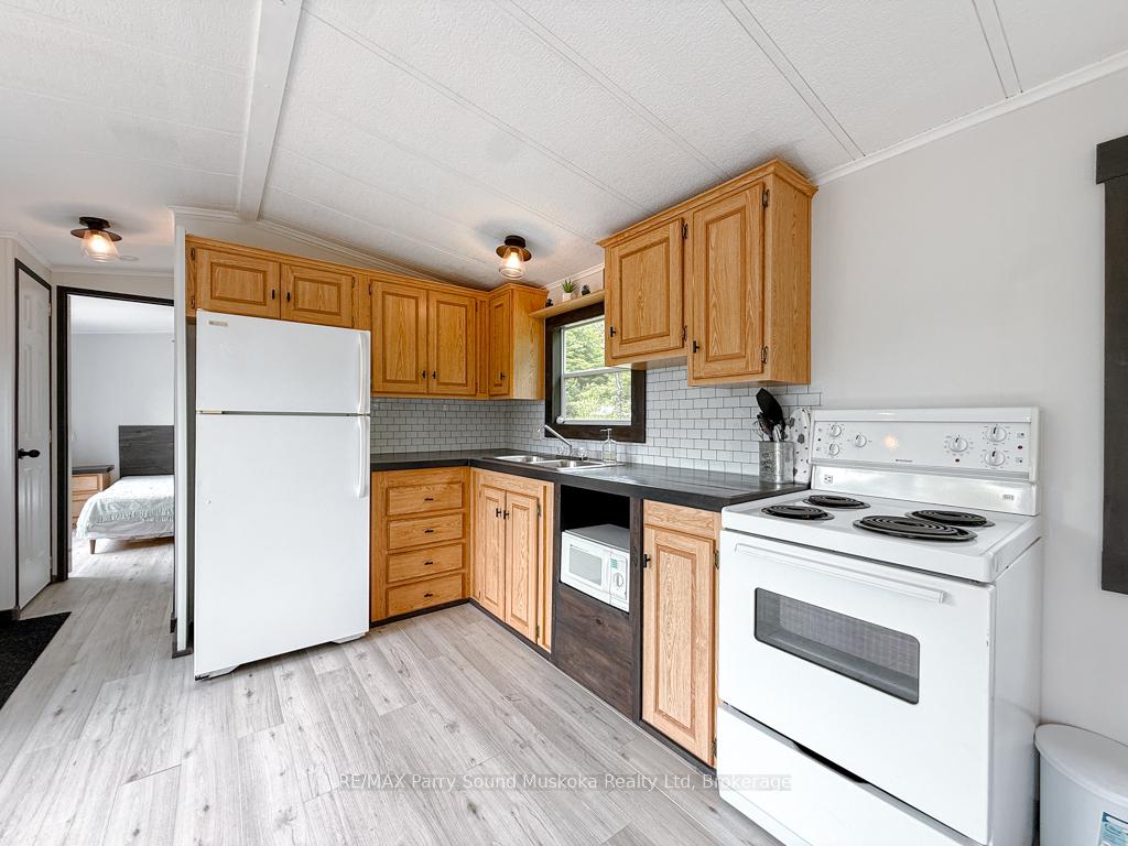 Photo 8 of 14 Moose Lane, Whitestone, Hagerman — HOMEH