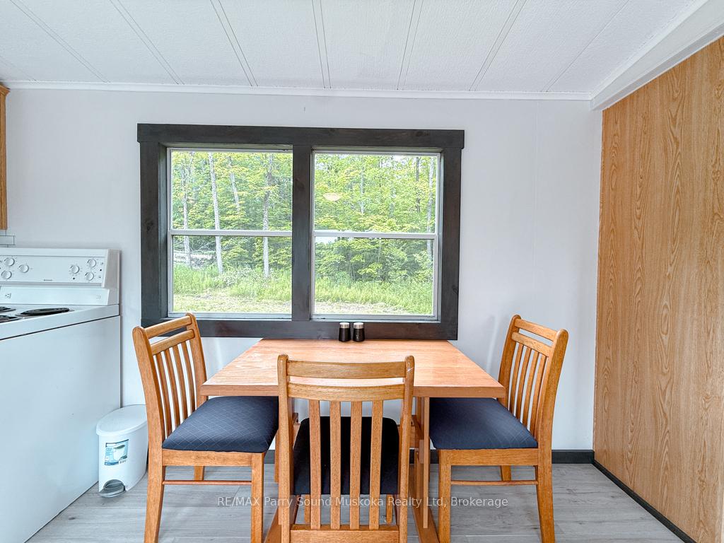 Photo 10 of 14 Moose Lane, Whitestone, Hagerman — HOMEH