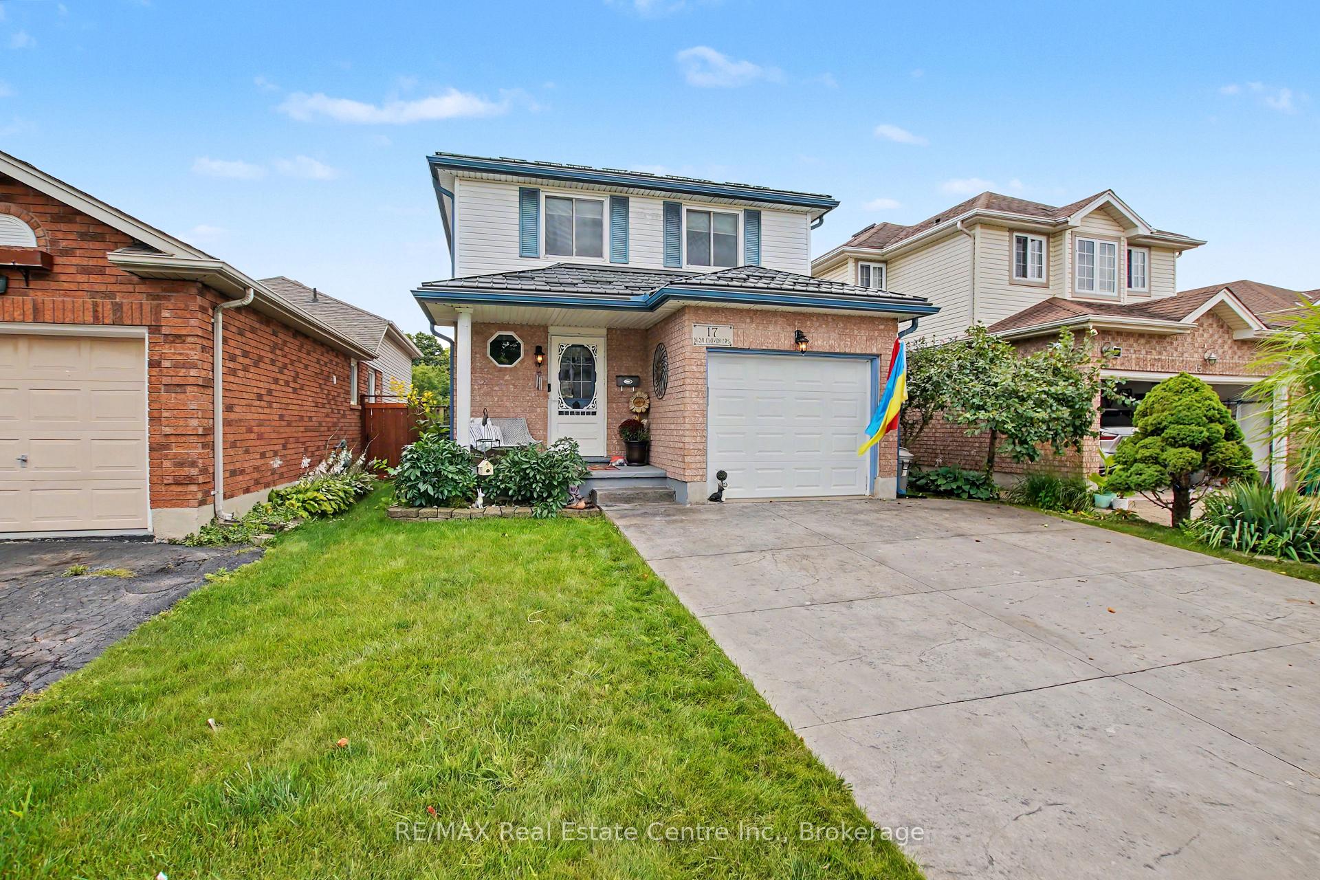 Photo 3 of 17 Bush Clover Crescent, Kitchener, Laurentian Hills — HOMEH