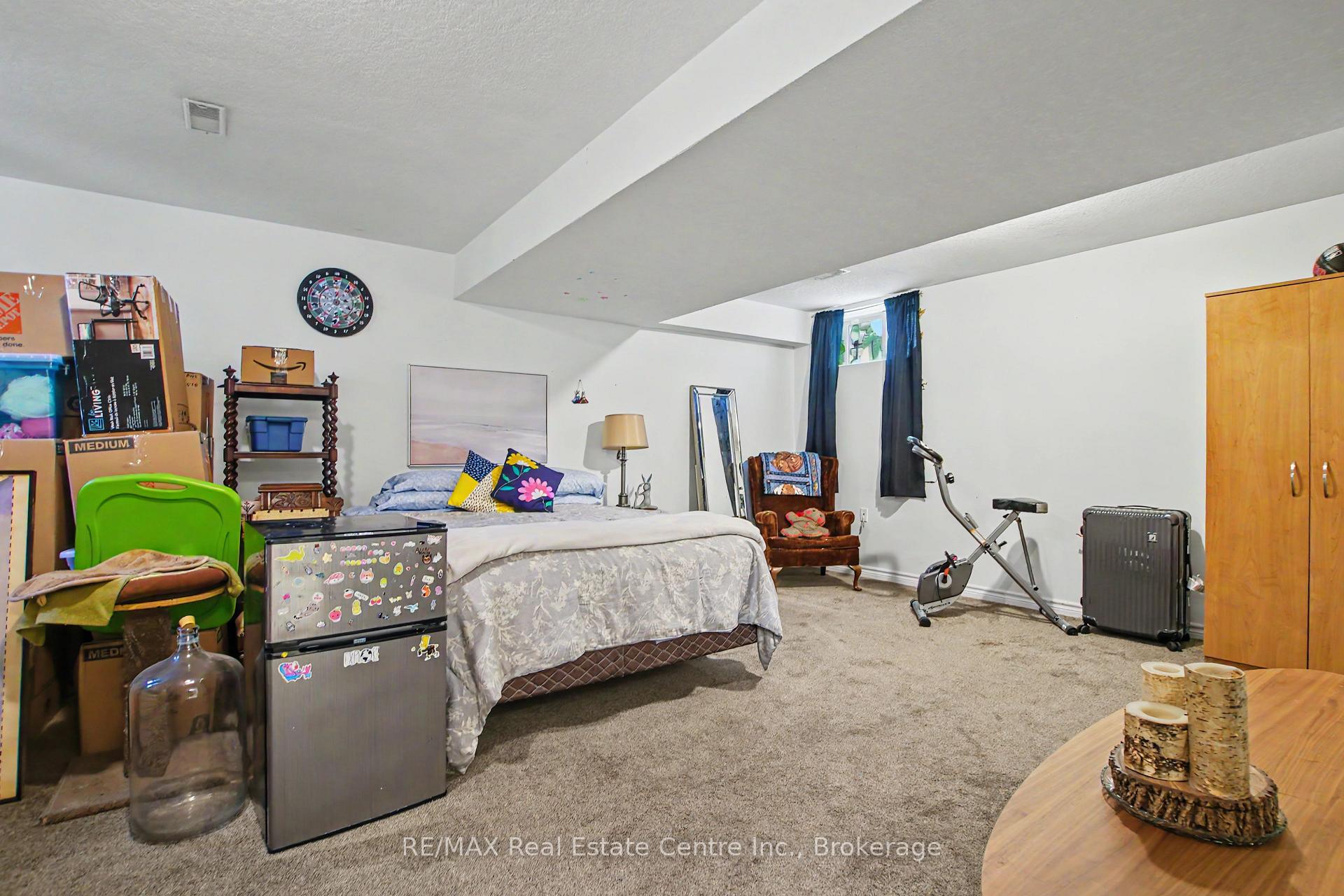 Photo 27 of 17 Bush Clover Crescent, Kitchener, Laurentian Hills — HOMEH