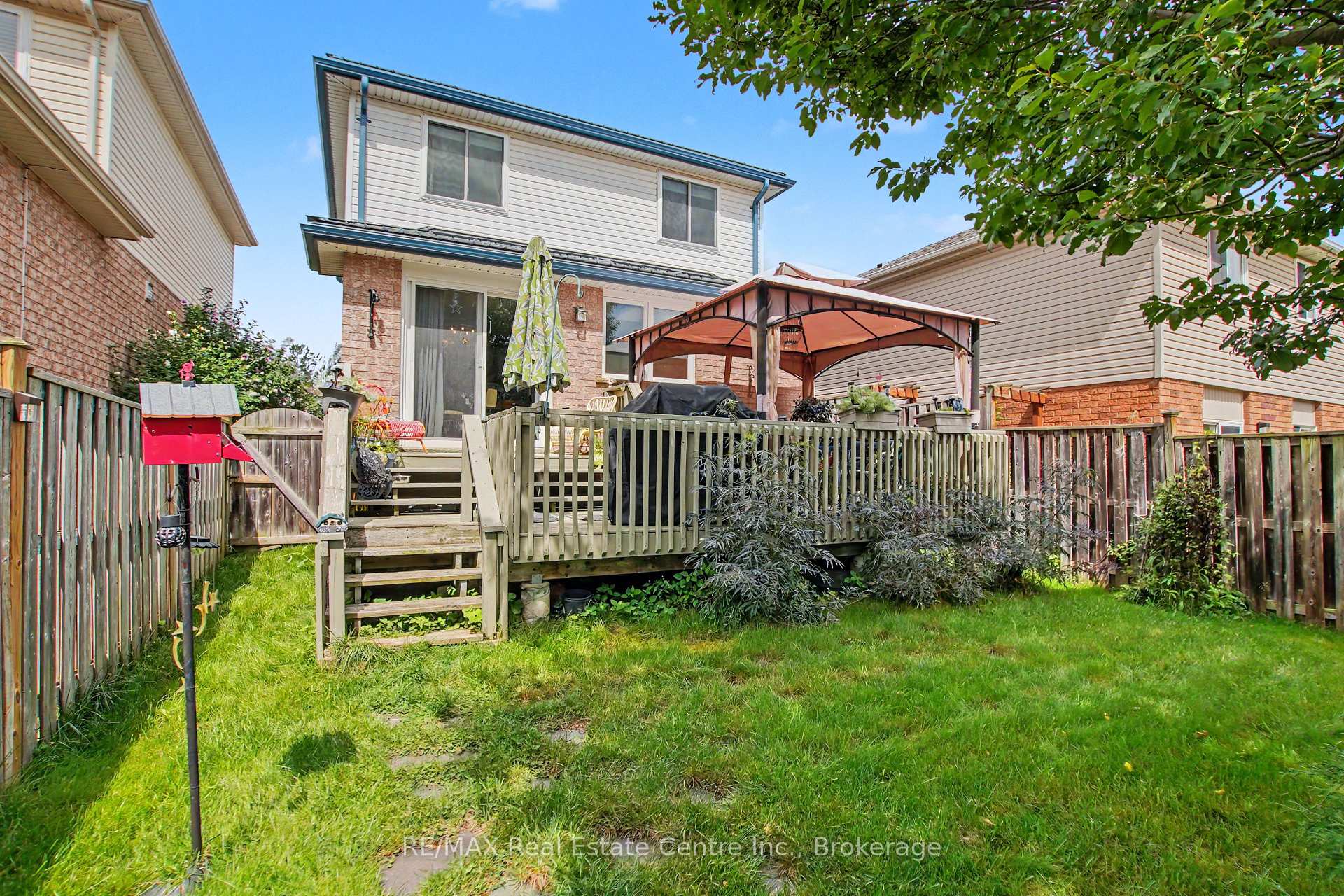 Photo 34 of 17 Bush Clover Crescent, Kitchener, Laurentian Hills — HOMEH