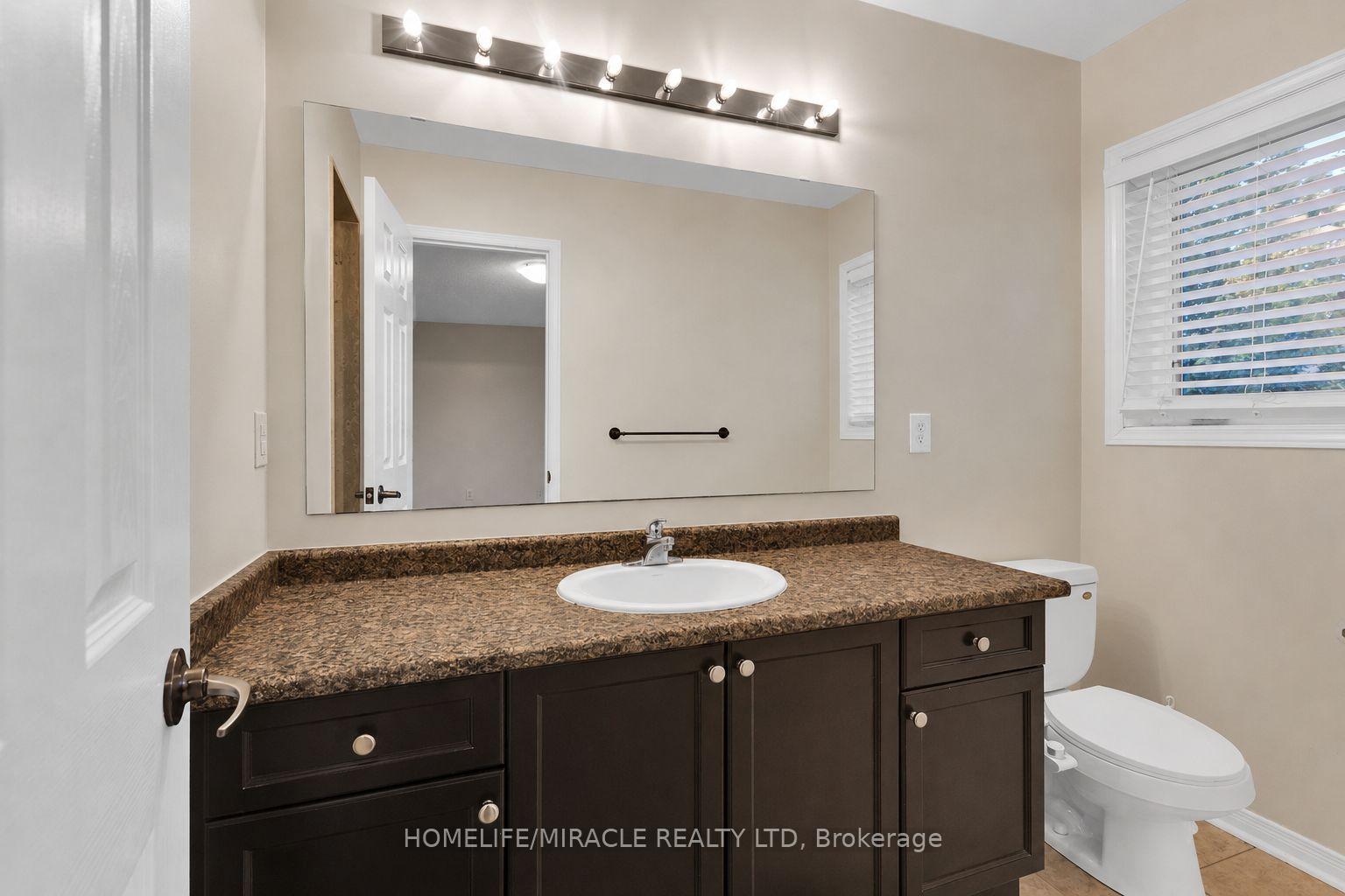 Photo 15 of Unit Main & Upper Floor, 15 Chetholme Place E, Halton Hills, Georgetown — HOMEH