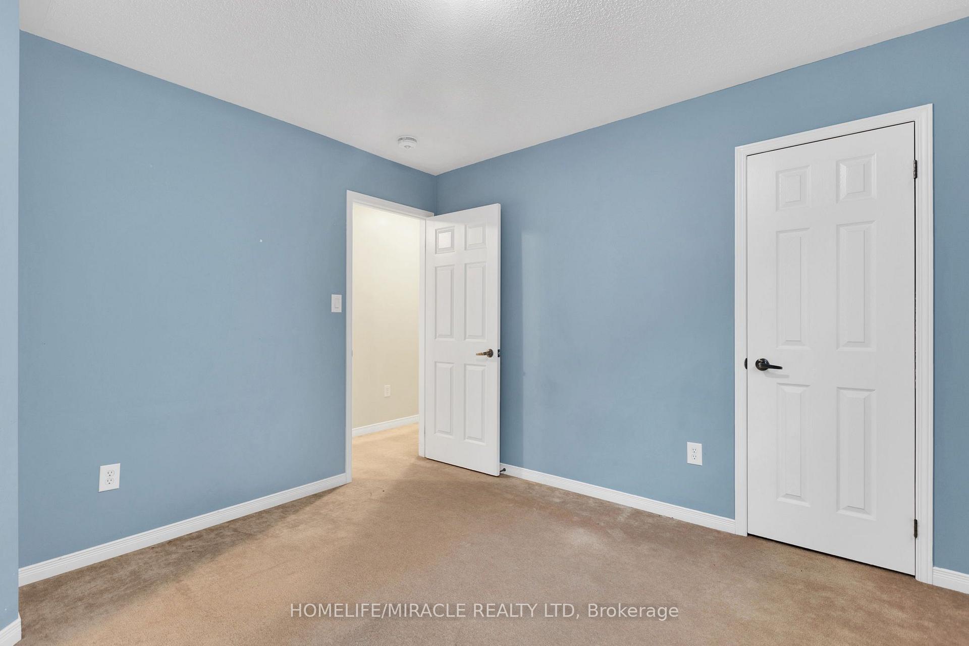 Photo 18 of Unit Main & Upper Floor, 15 Chetholme Place E, Halton Hills, Georgetown — HOMEH