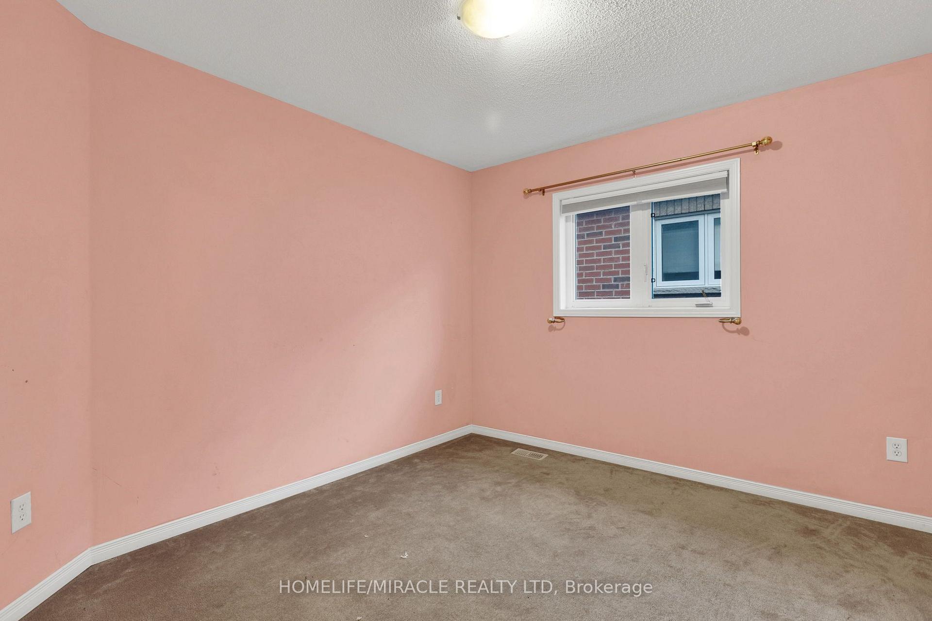 Photo 19 of Unit Main & Upper Floor, 15 Chetholme Place E, Halton Hills, Georgetown — HOMEH