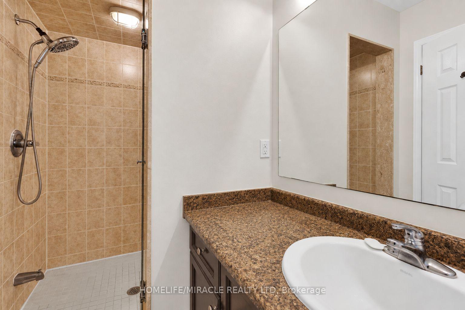 Photo 27 of Unit Main & Upper Floor, 15 Chetholme Place E, Halton Hills, Georgetown — HOMEH