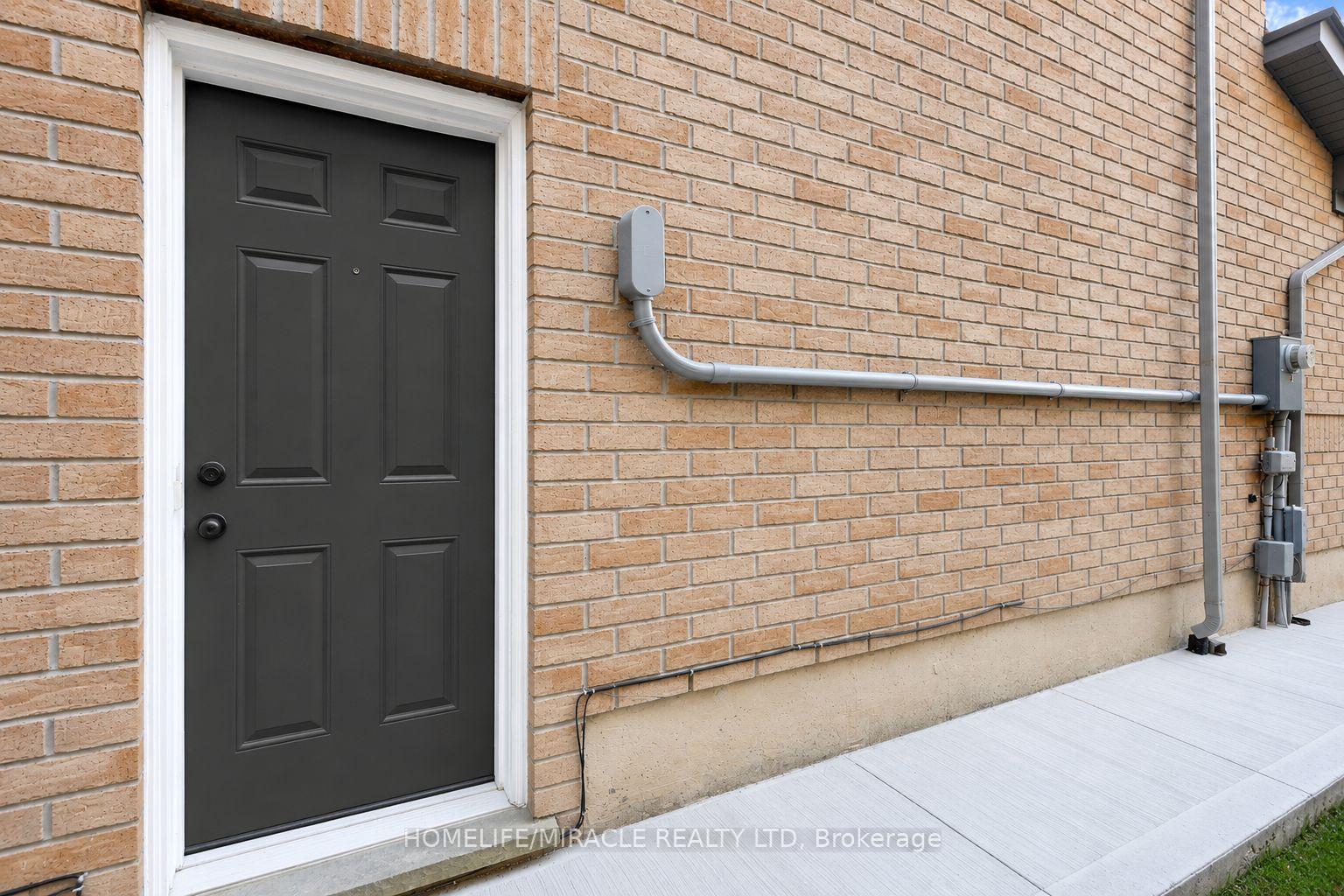 Photo 29 of Unit Main & Upper Floor, 15 Chetholme Place E, Halton Hills, Georgetown — HOMEH
