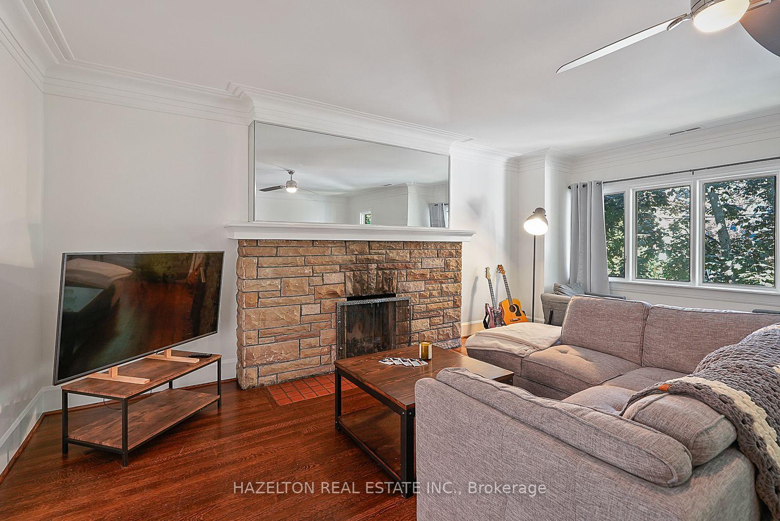 Photo 5 of Unit 7A, 7 Clarendon Avenue, Toronto, Casa Loma — HOMEH