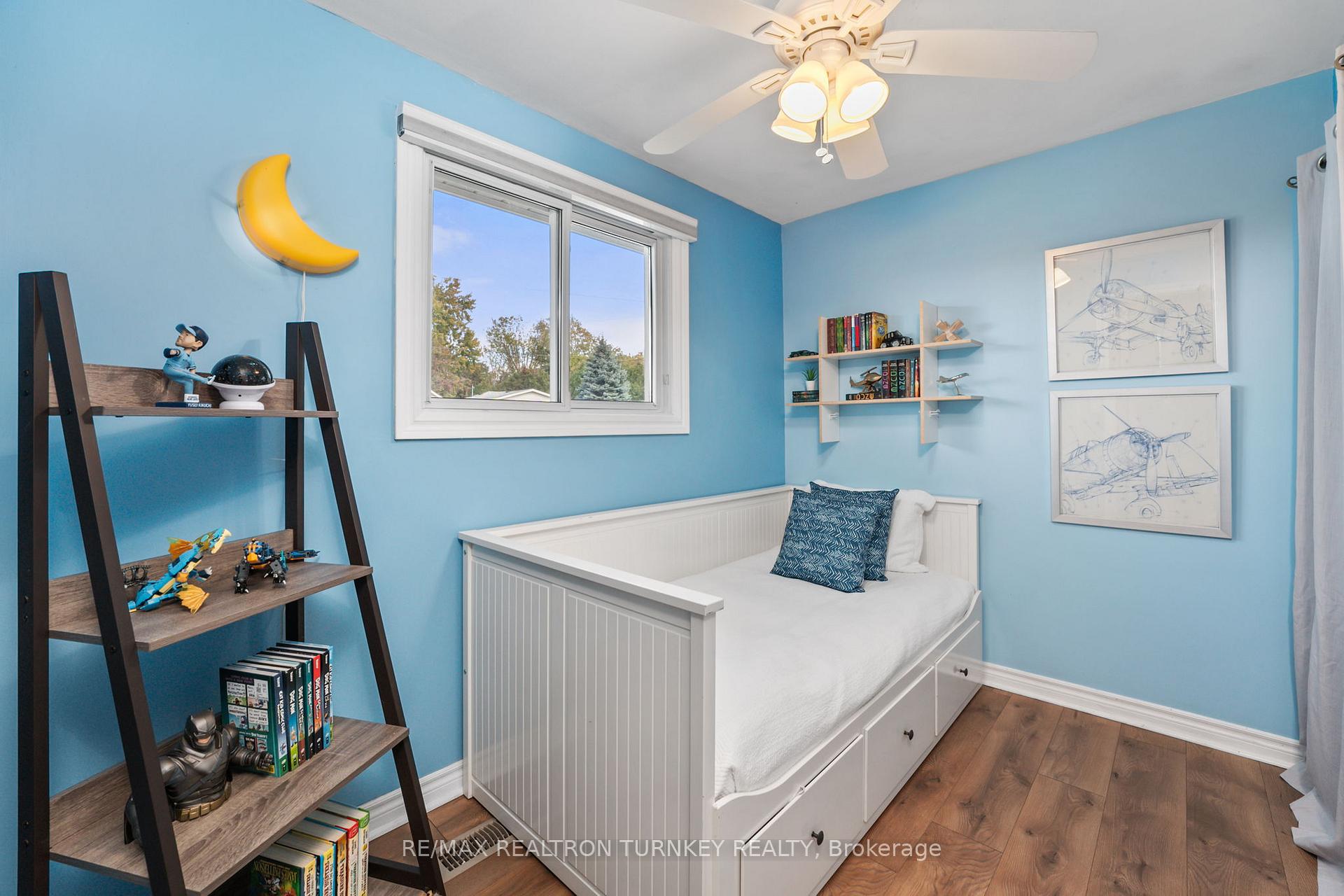 Photo 20 of 782 Third Avenue, Georgina, Historic Lakeshore Communities — HOMEH