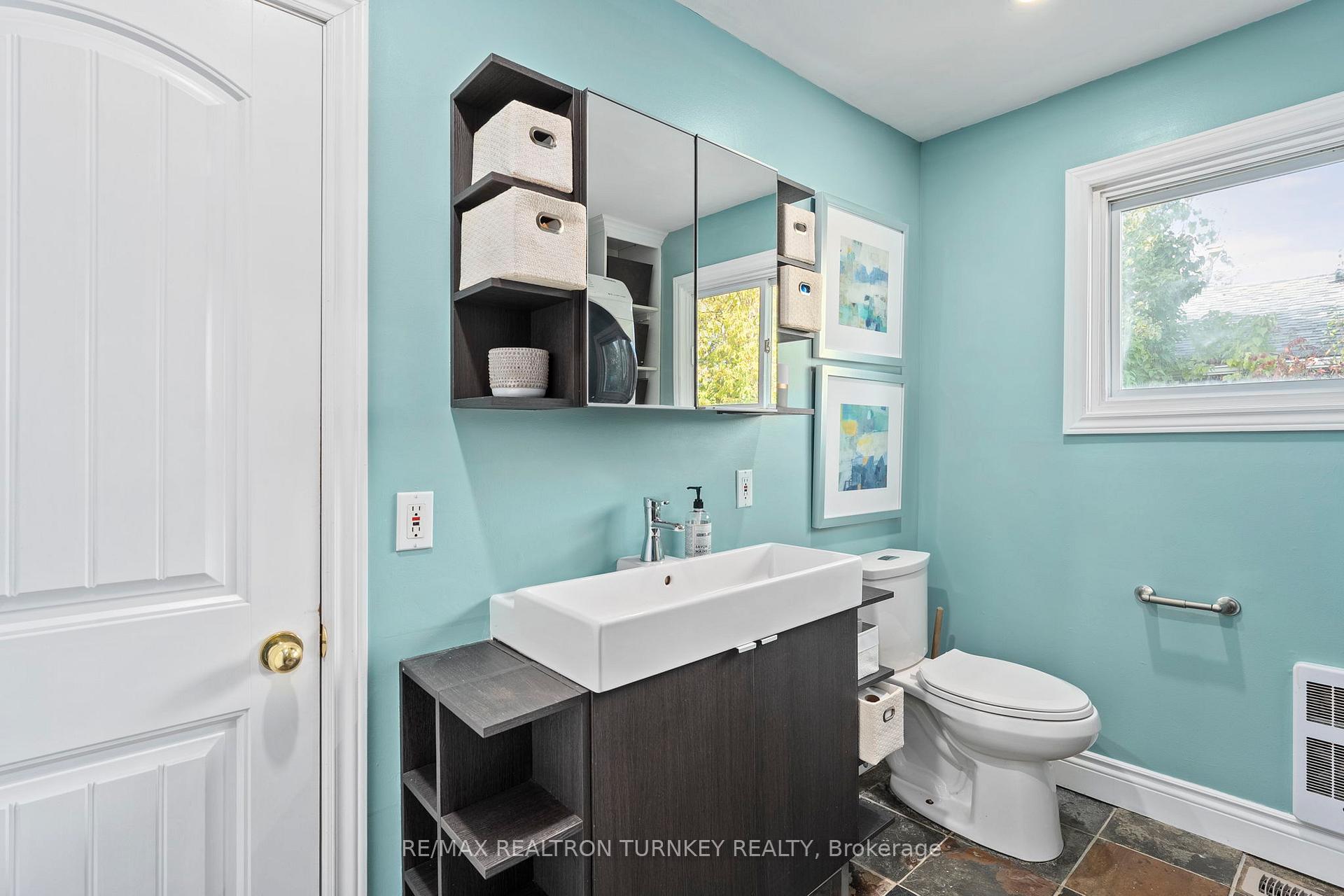 Photo 22 of 782 Third Avenue, Georgina, Historic Lakeshore Communities — HOMEH