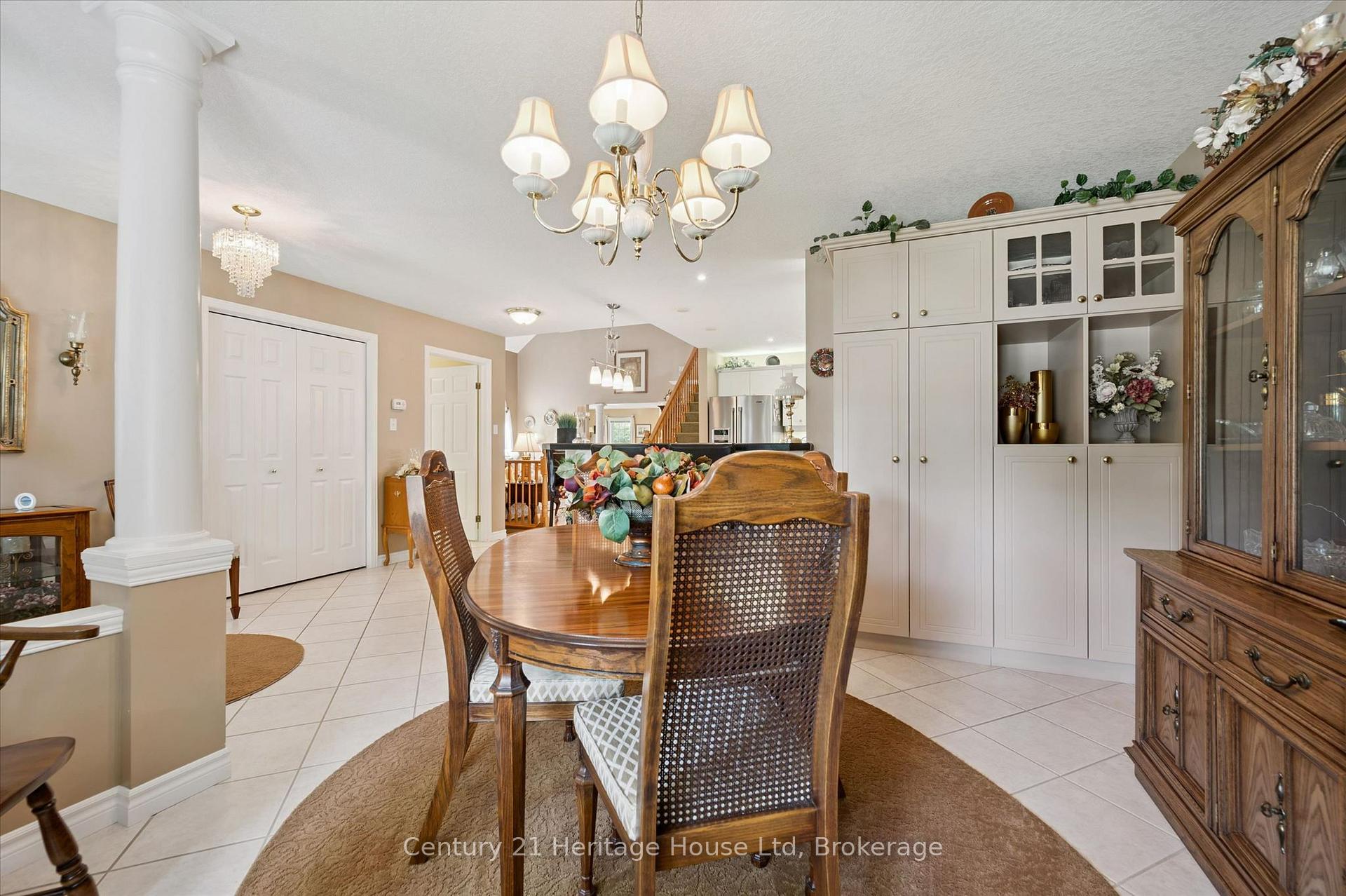 Photo 5 of 545 Athol Street, Centre Wellington, Fergus — HOMEH