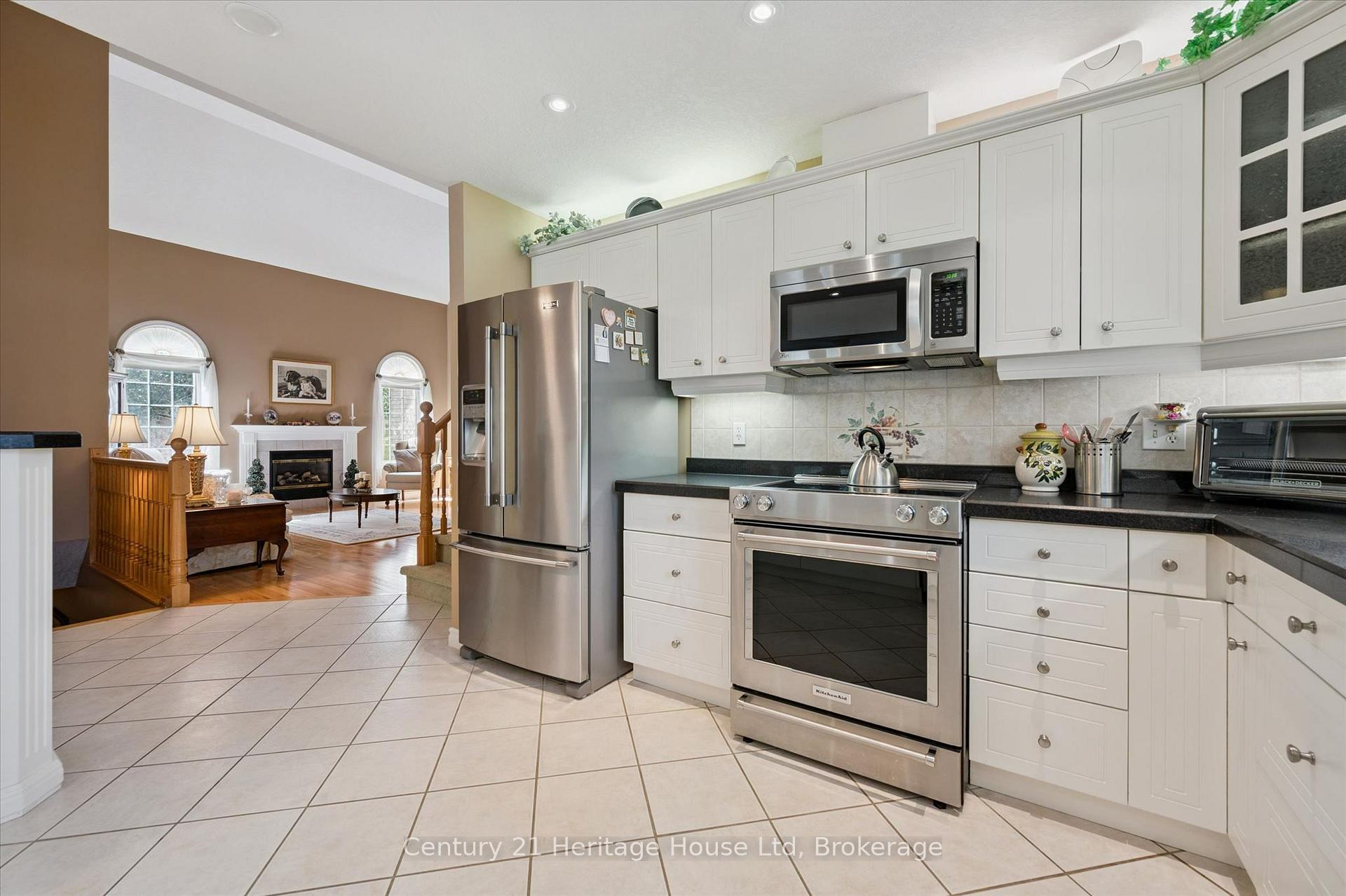 Photo 10 of 545 Athol Street, Centre Wellington, Fergus — HOMEH