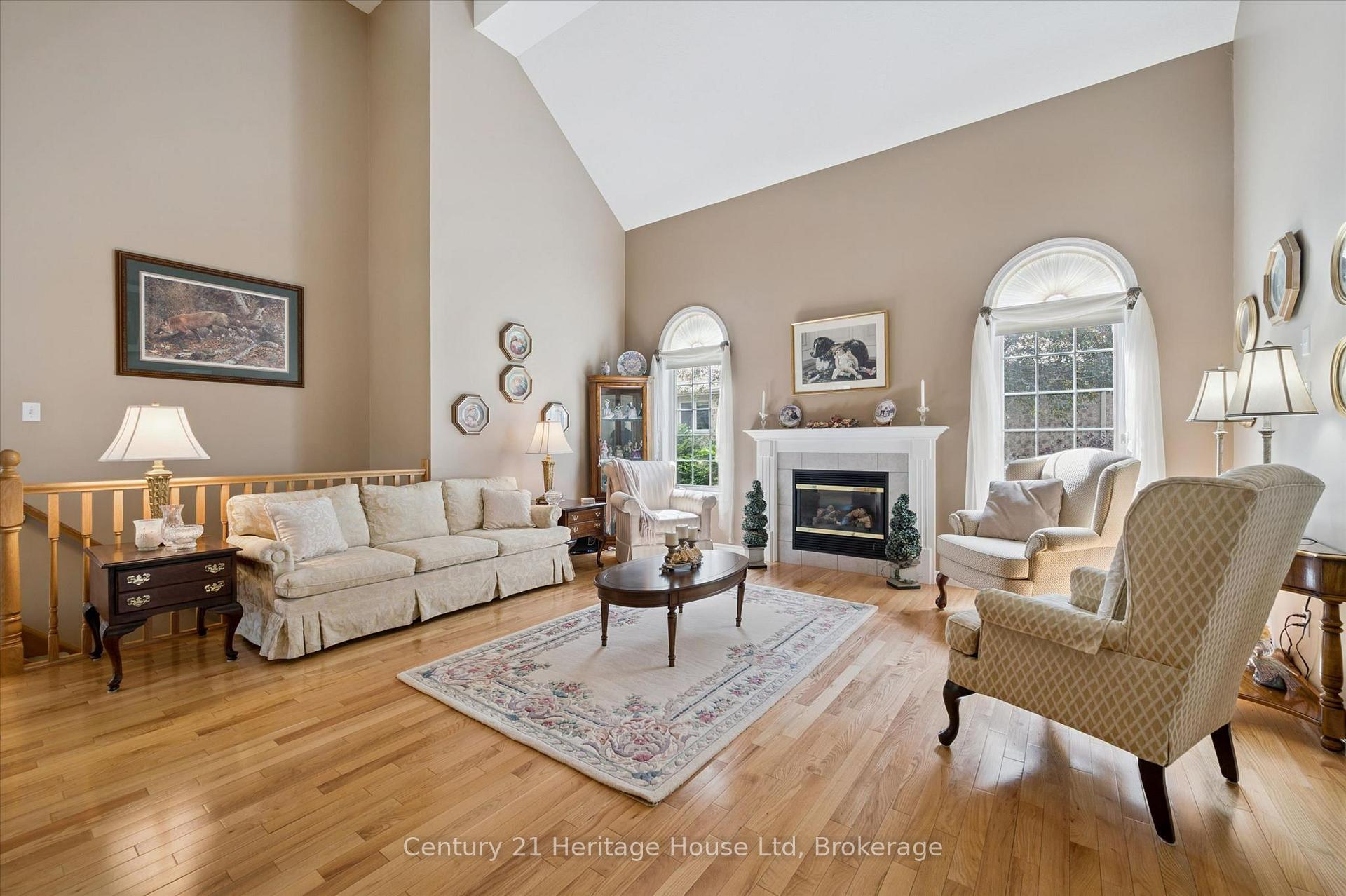 Photo 12 of 545 Athol Street, Centre Wellington, Fergus — HOMEH