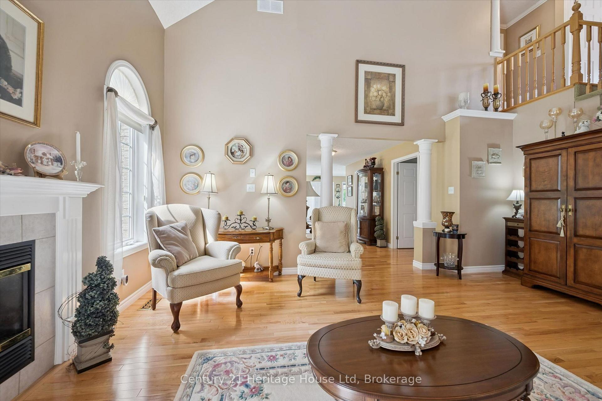 Photo 14 of 545 Athol Street, Centre Wellington, Fergus — HOMEH