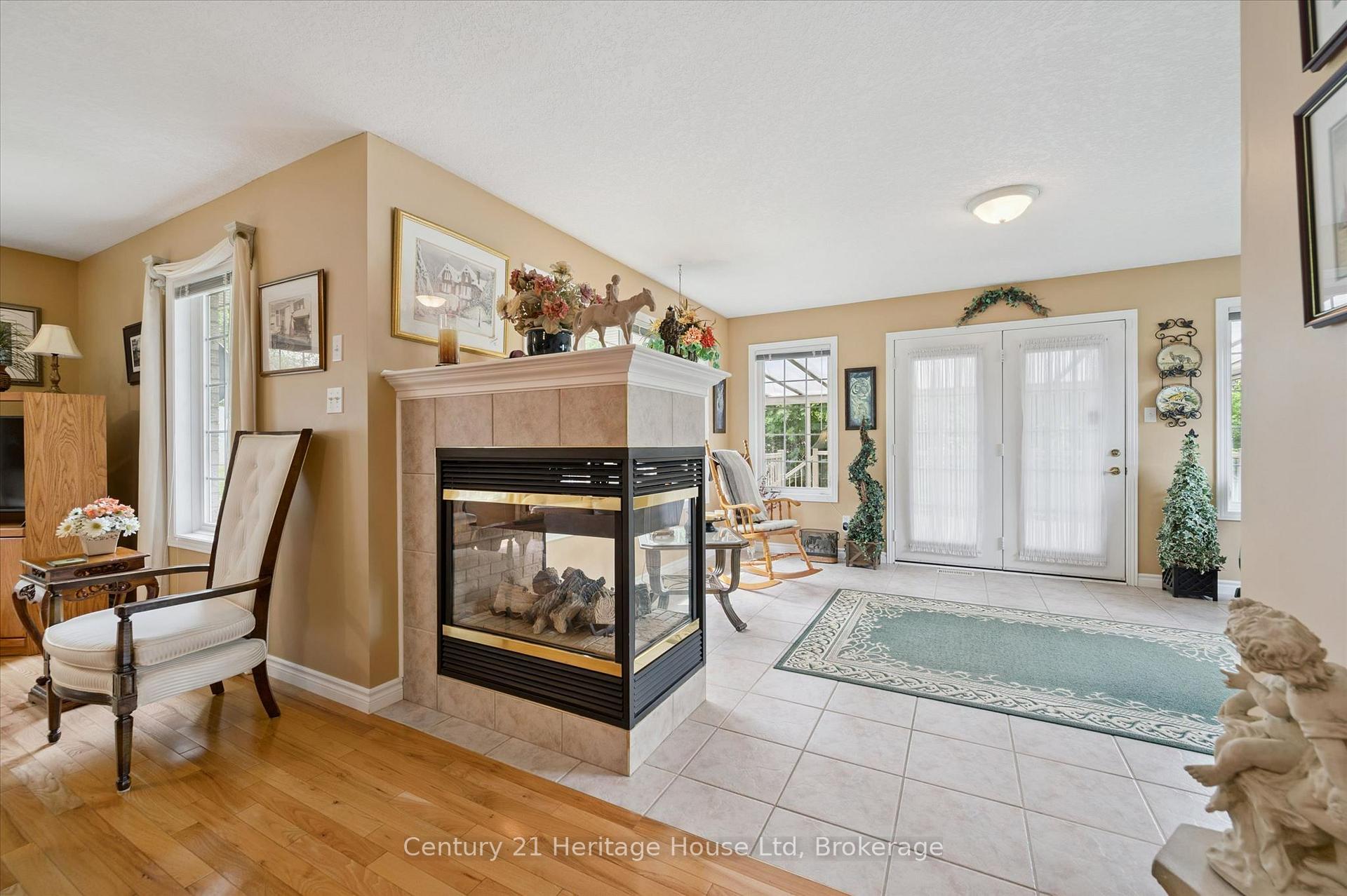 Photo 18 of 545 Athol Street, Centre Wellington, Fergus — HOMEH
