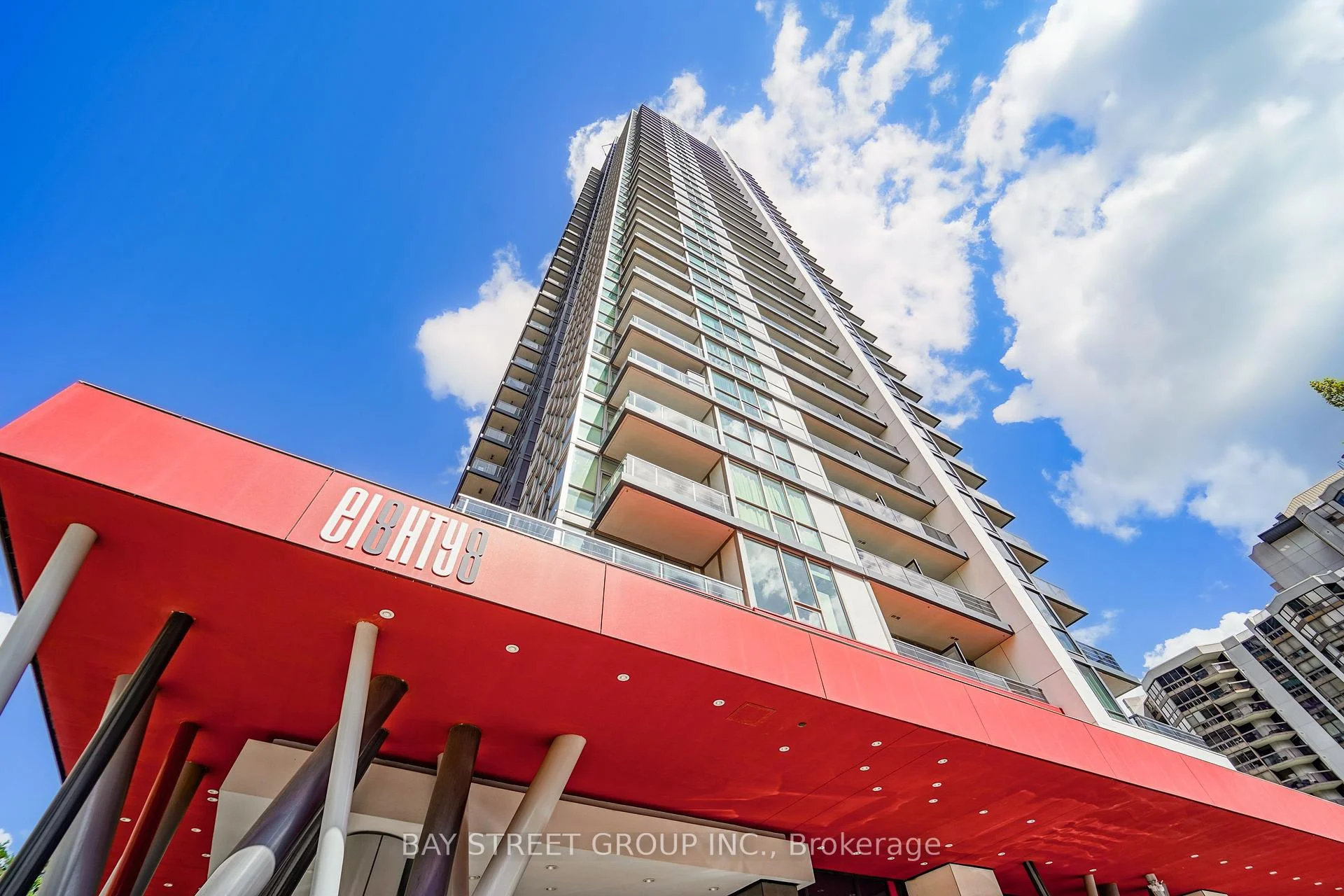 Photo 11 of Unit 2006, 88 Sheppard Avenue E, North York, Willowdale East — HOMEH