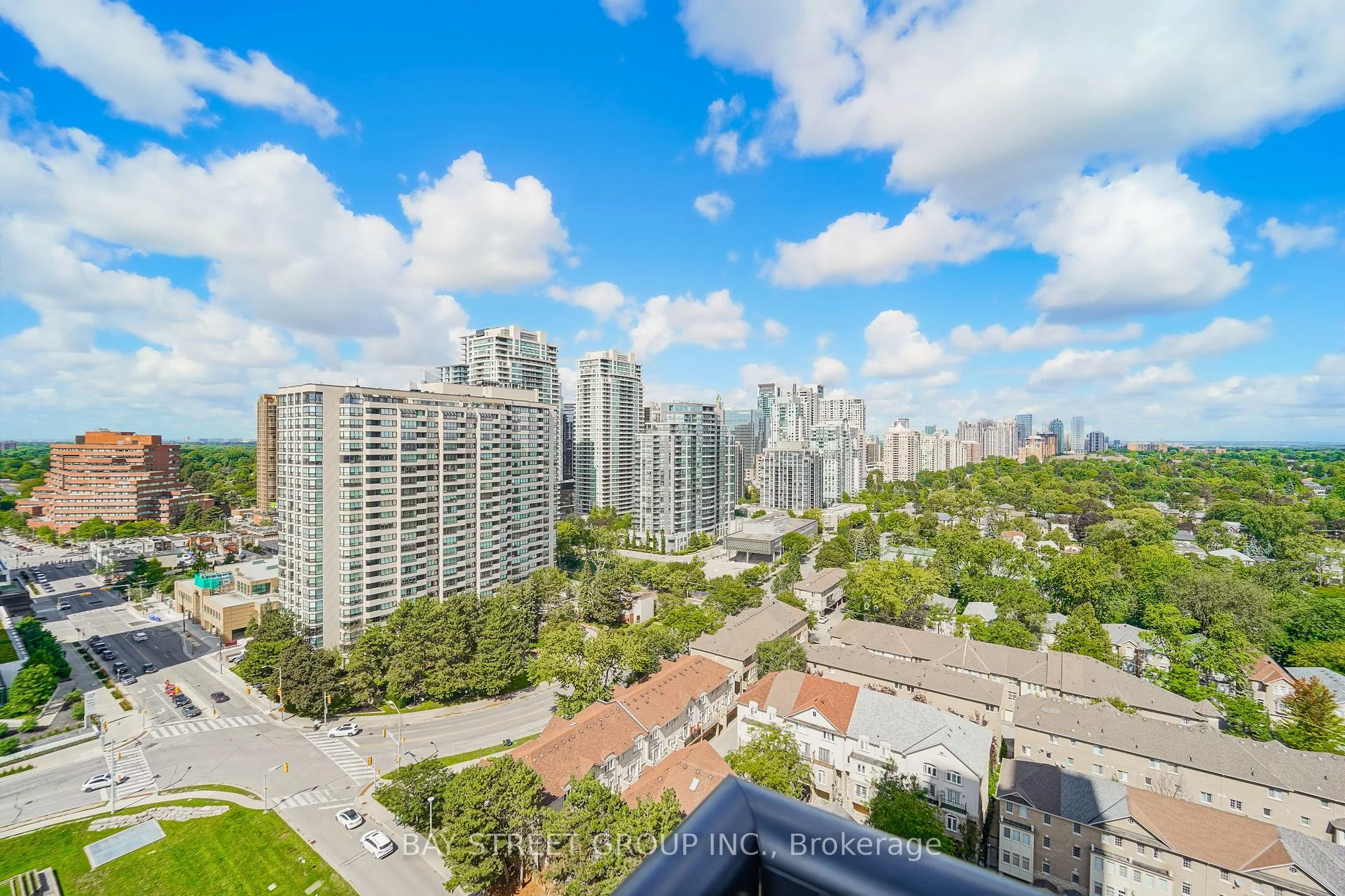 Photo 54 of Unit 2006, 88 Sheppard Avenue E, North York, Willowdale East — HOMEH