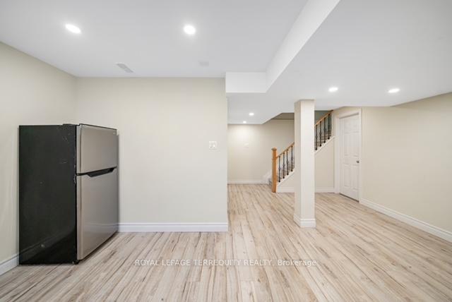 Photo 7 of 1 Devineridge Avenue, Ajax, Central East — HOMEH