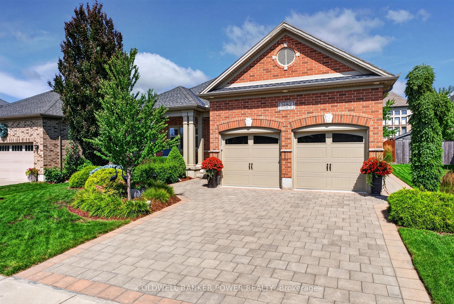 Photo 2 of 3182 Pincombe Drive, London, South W — HOMEH