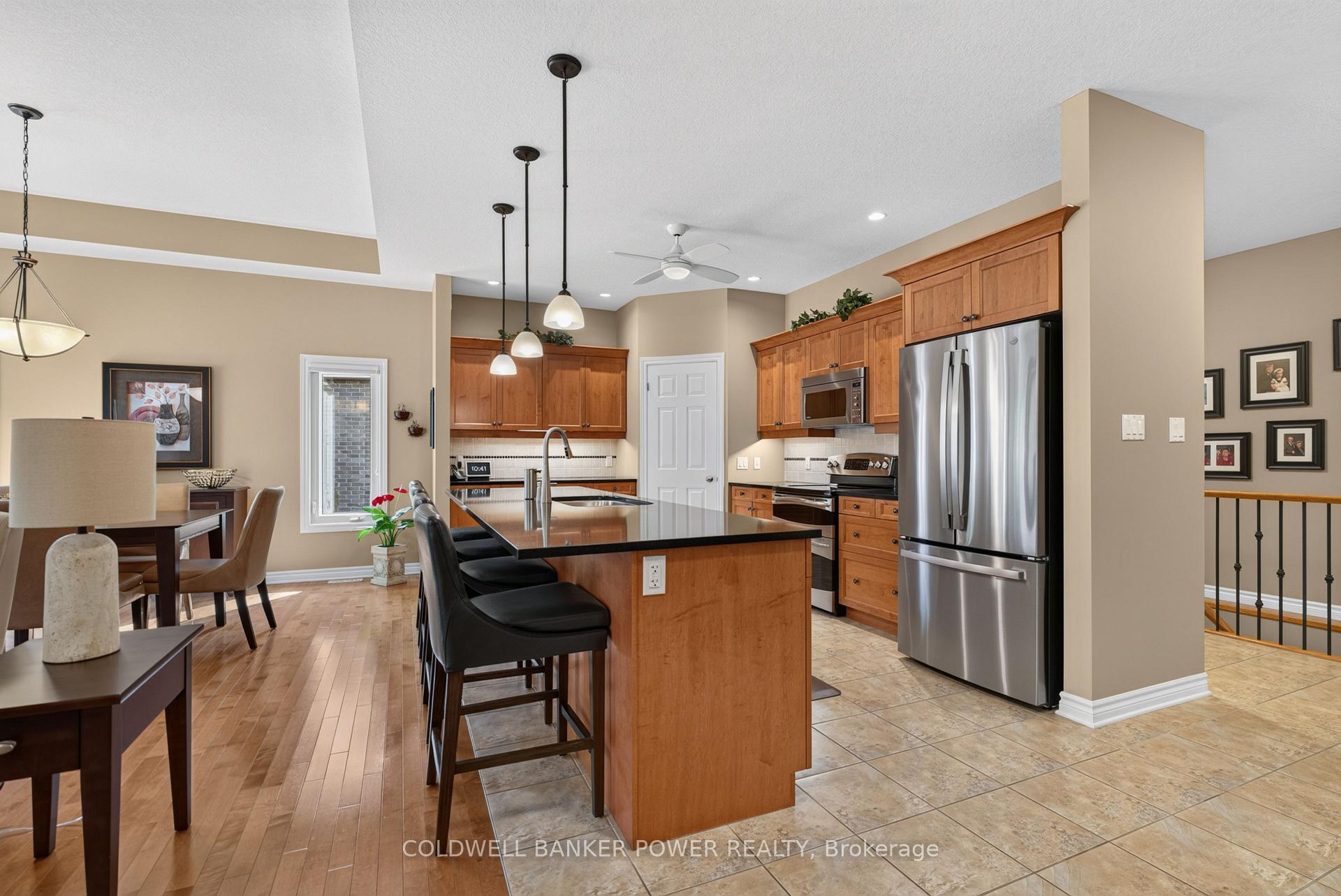 Photo 10 of 3182 Pincombe Drive, London, South W — HOMEH