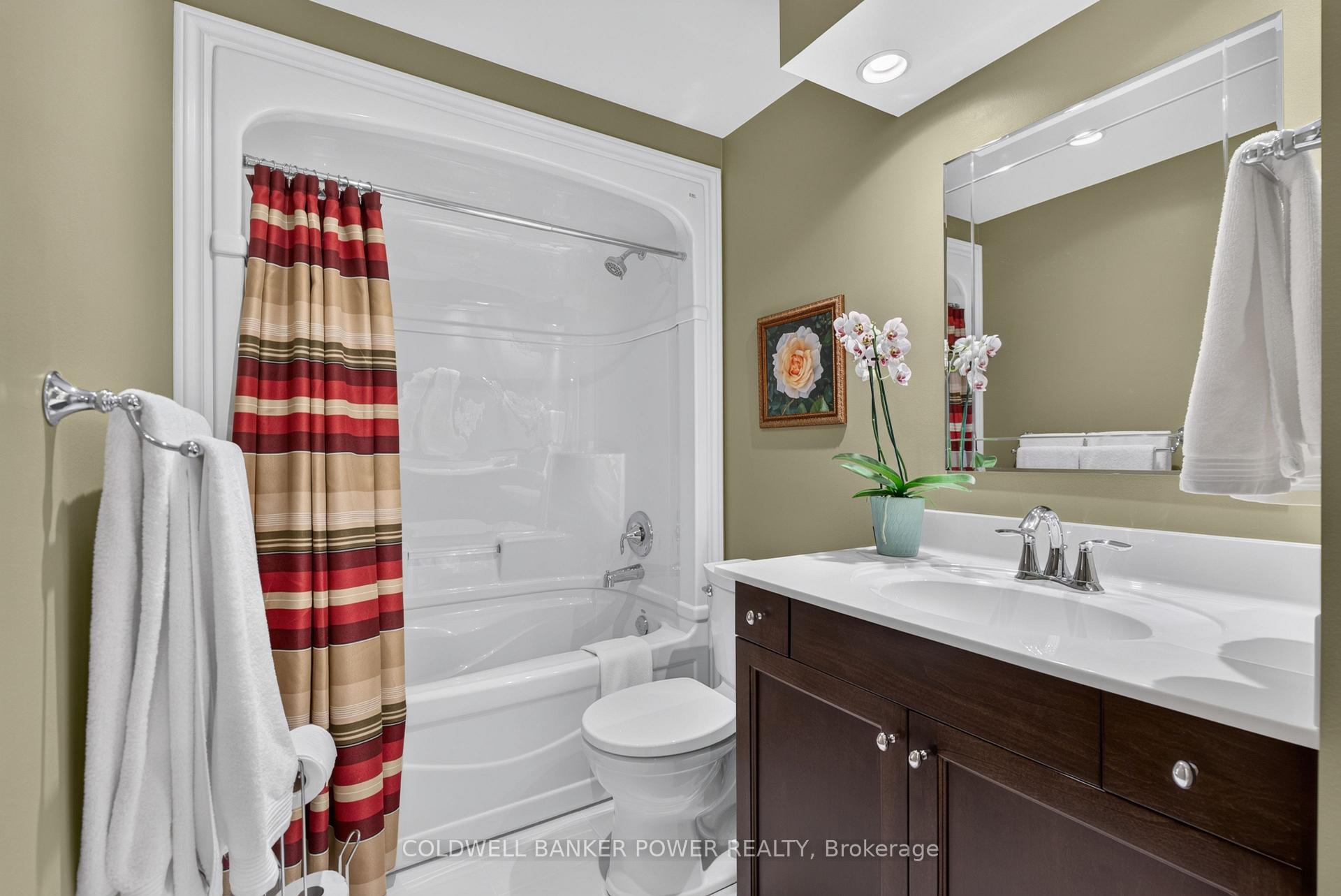 Photo 31 of 3182 Pincombe Drive, London, South W — HOMEH