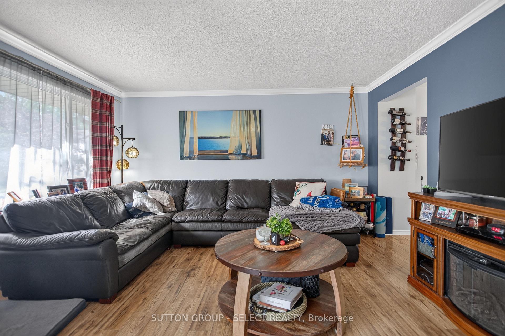 Photo 7 of 57 Edgemere Place, London, South T — HOMEH