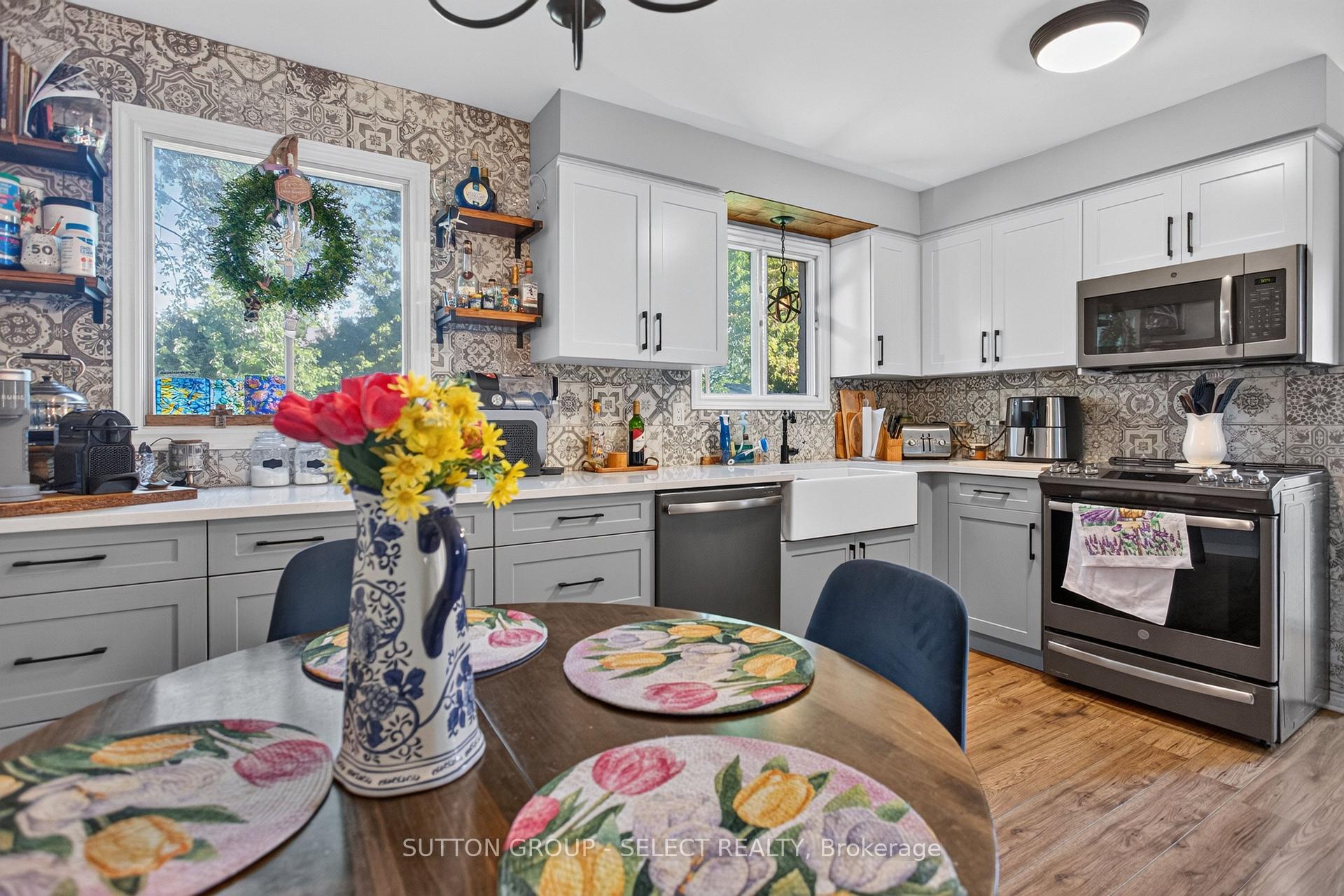 Photo 12 of 57 Edgemere Place, London, South T — HOMEH