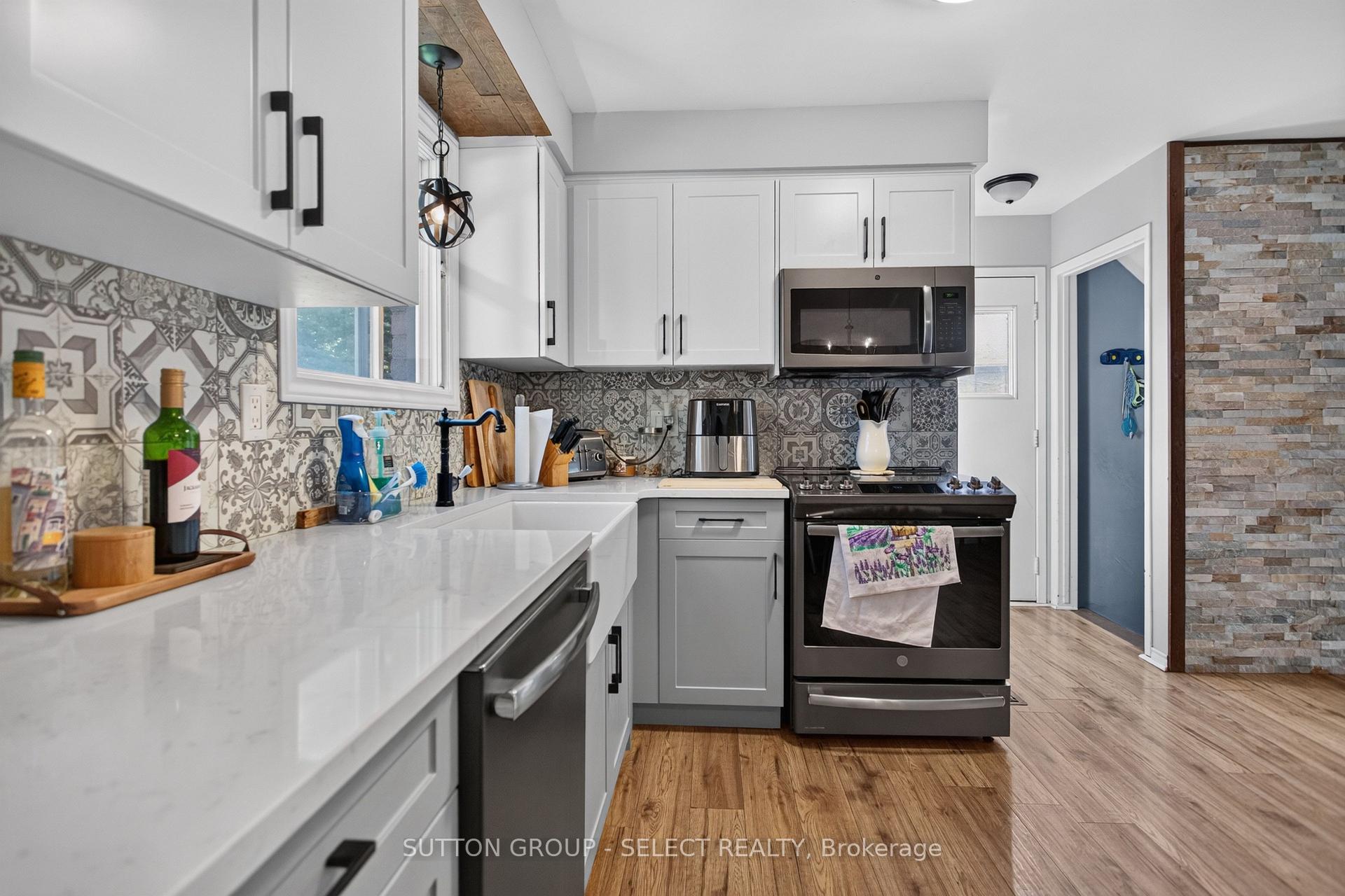 Photo 13 of 57 Edgemere Place, London, South T — HOMEH