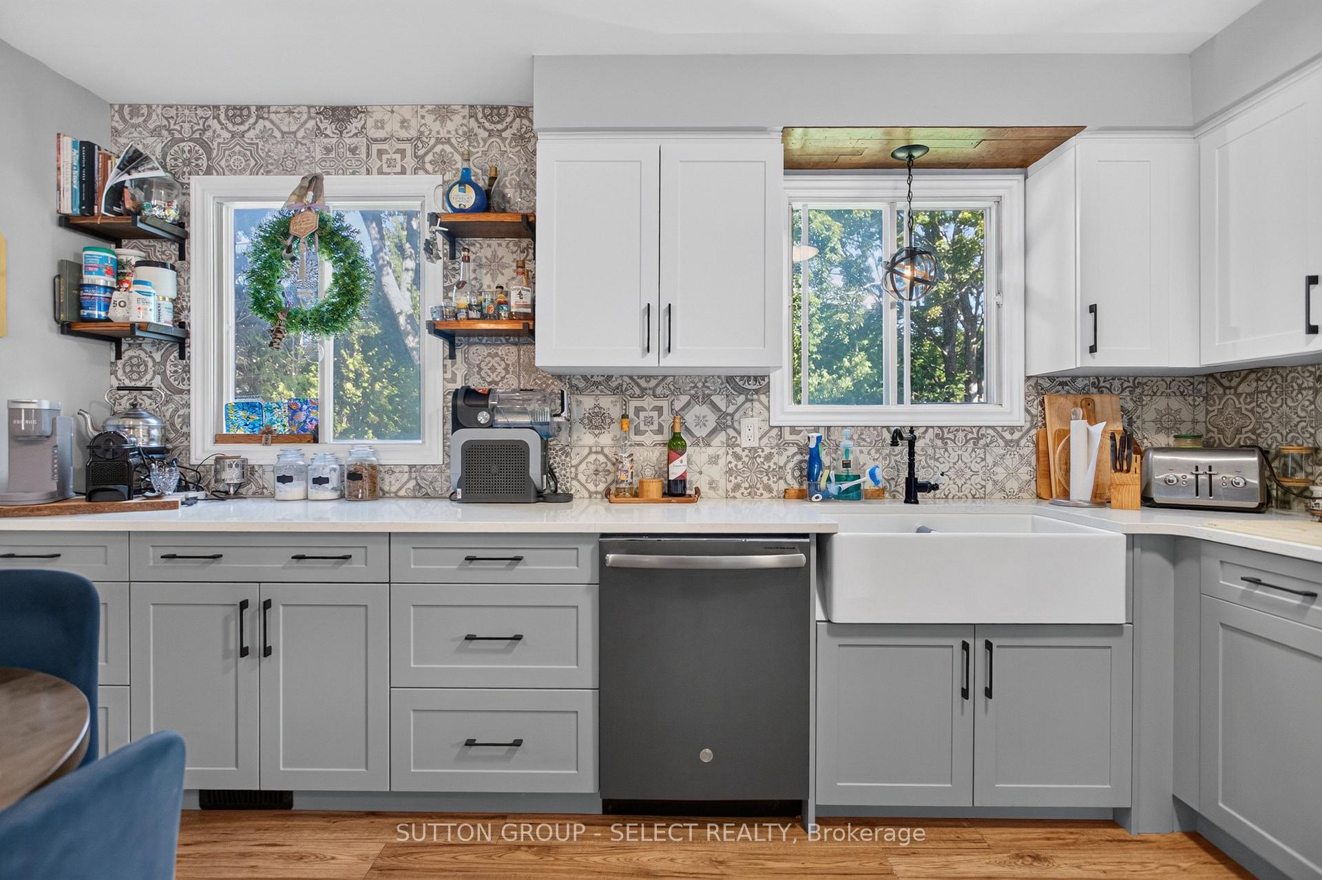 Photo 16 of 57 Edgemere Place, London, South T — HOMEH