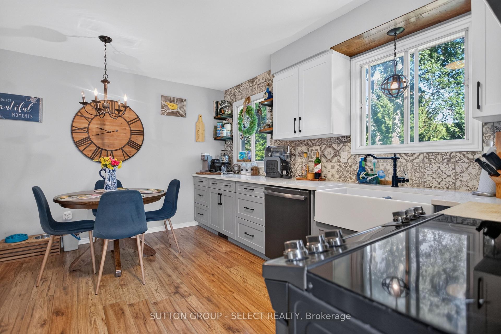 Photo 18 of 57 Edgemere Place, London, South T — HOMEH