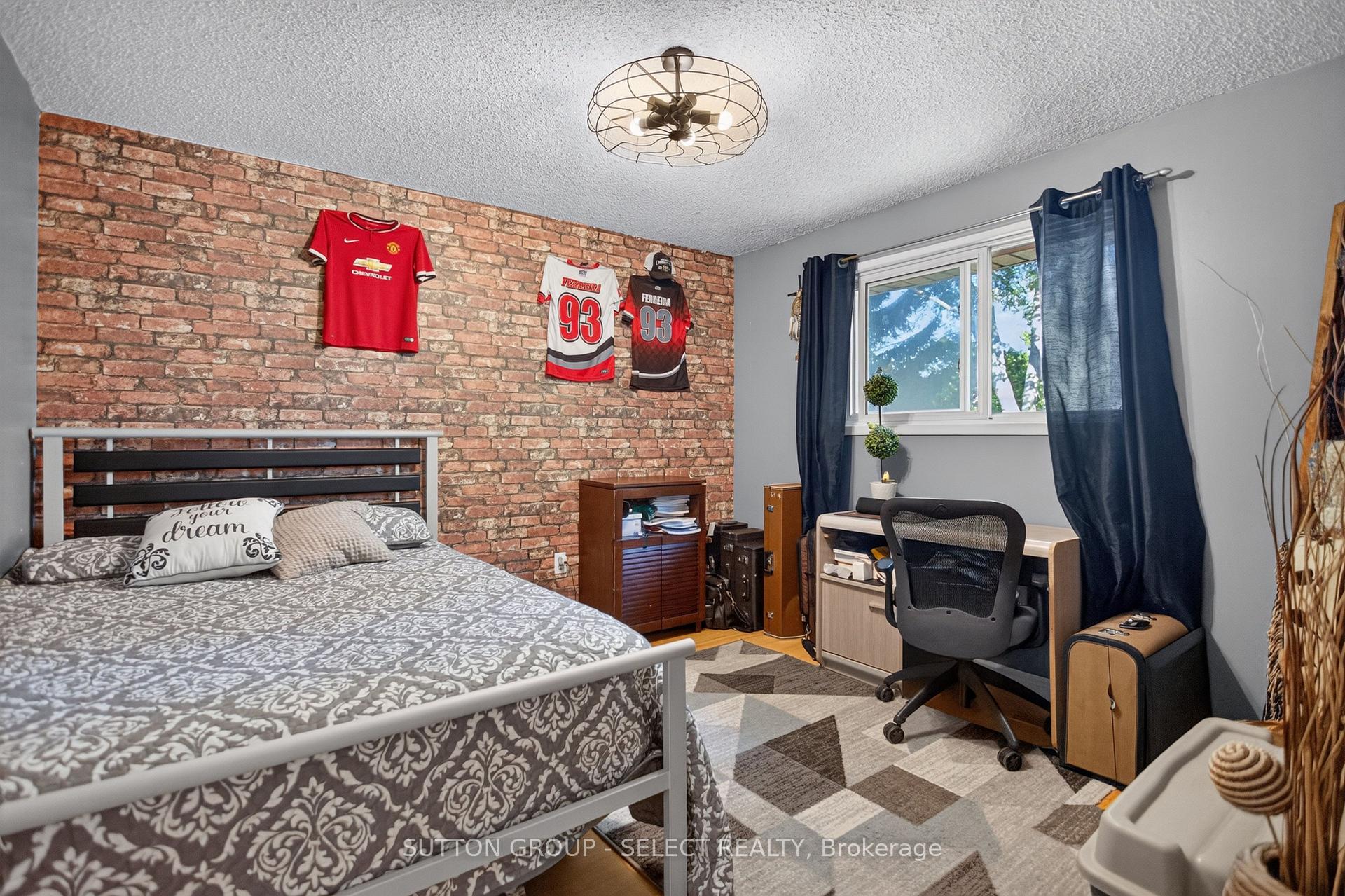 Photo 26 of 57 Edgemere Place, London, South T — HOMEH