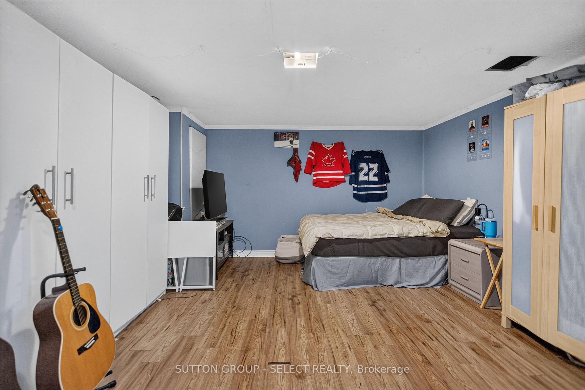 Photo 33 of 57 Edgemere Place, London, South T — HOMEH