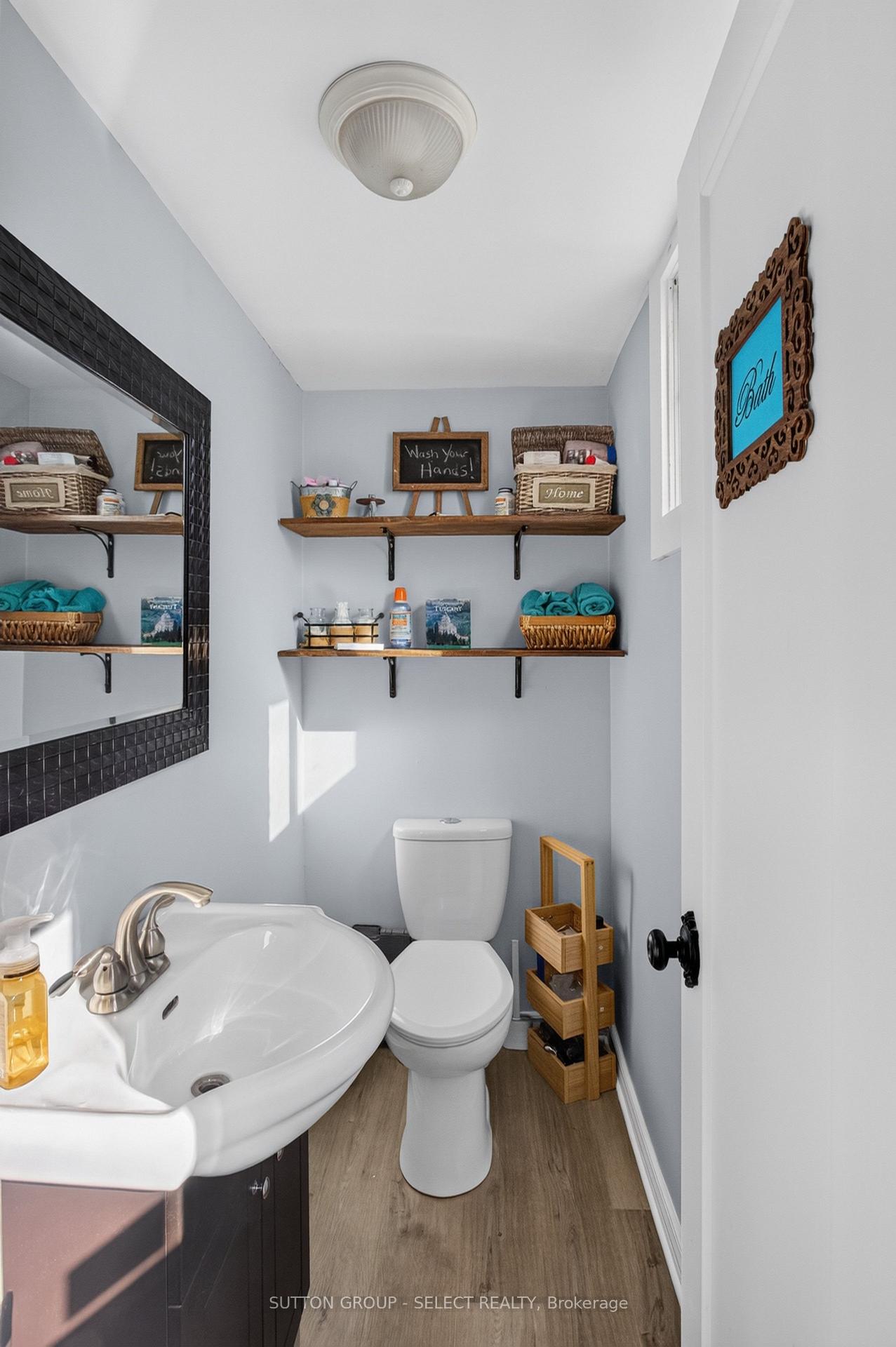 Photo 35 of 57 Edgemere Place, London, South T — HOMEH