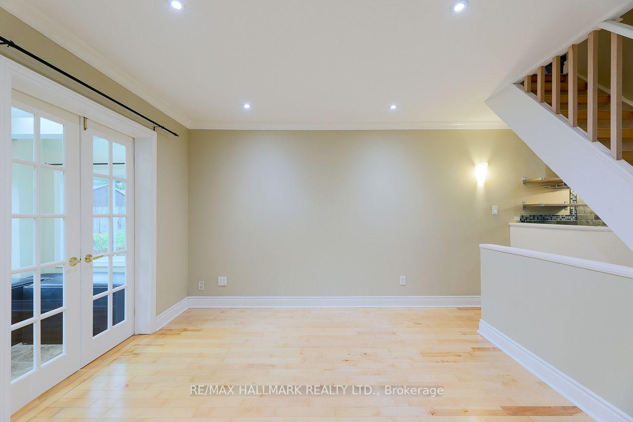Photo 9 of 703 Craven Road, Toronto, Greenwood-Coxwell — HOMEH