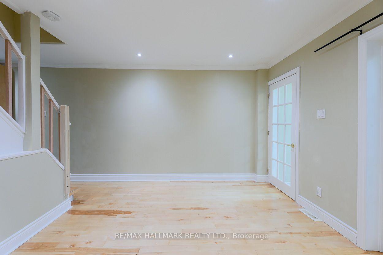 Photo 10 of 703 Craven Road, Toronto, Greenwood-Coxwell — HOMEH