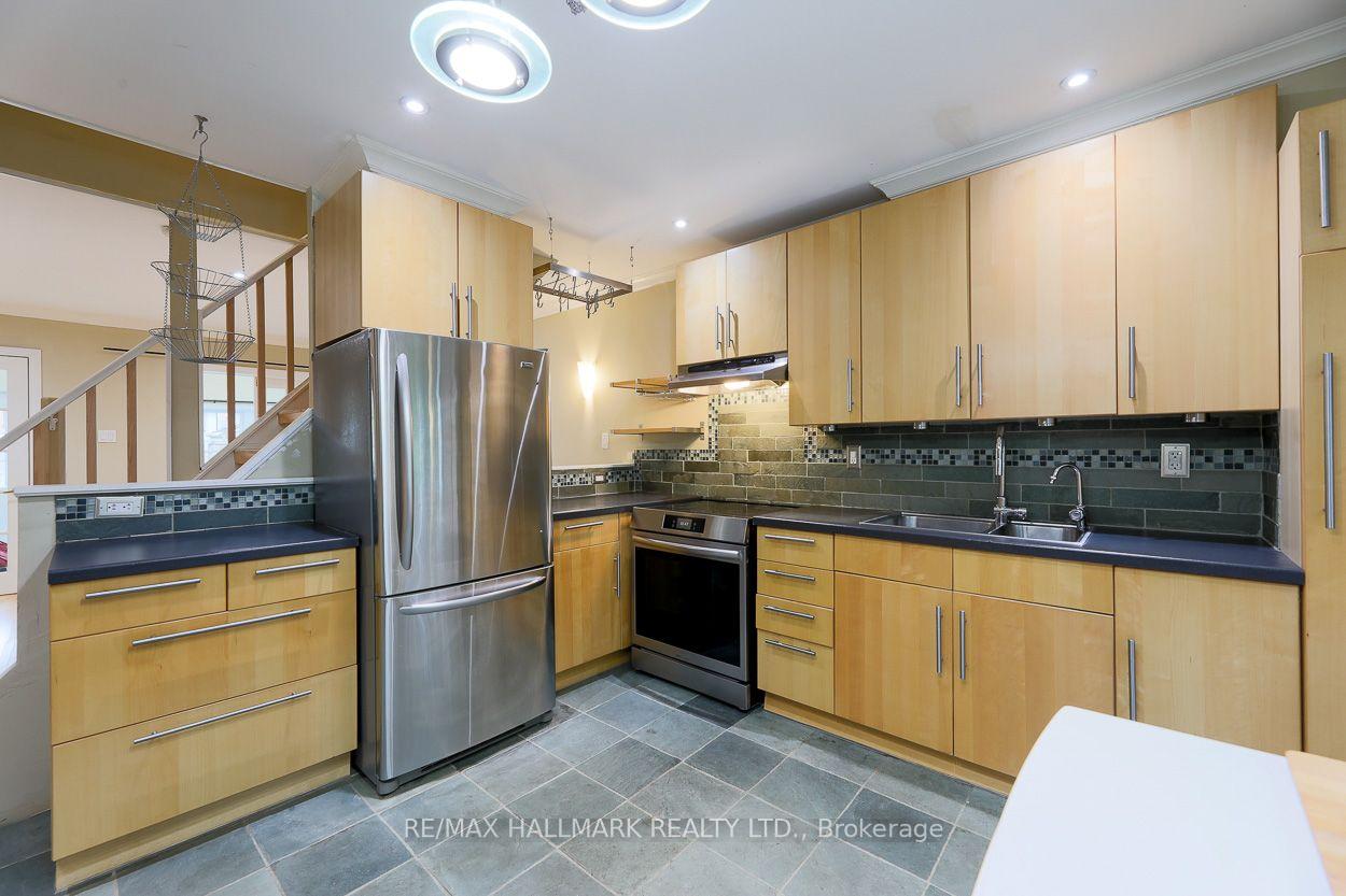 Photo 16 of 703 Craven Road, Toronto, Greenwood-Coxwell — HOMEH