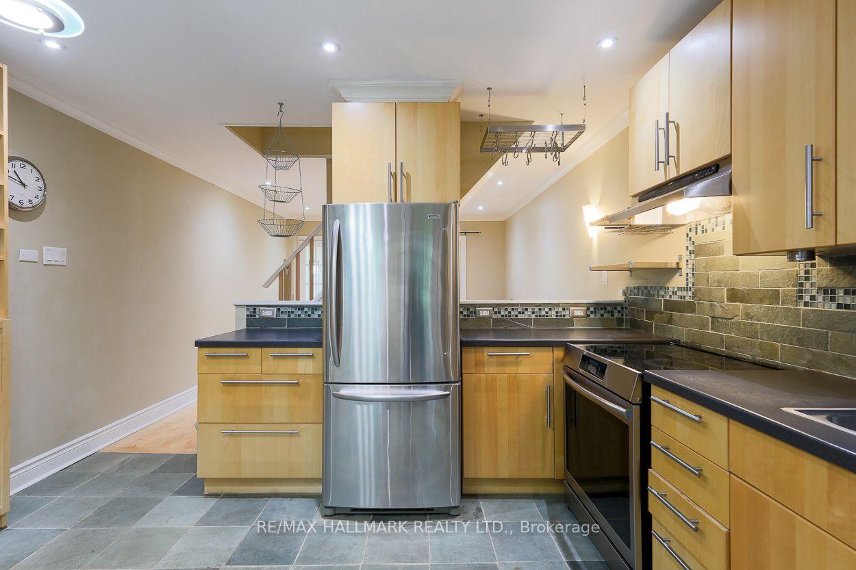 Photo 17 of 703 Craven Road, Toronto, Greenwood-Coxwell — HOMEH