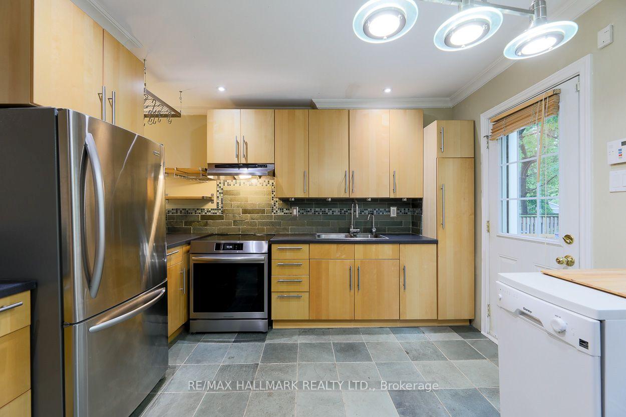Photo 19 of 703 Craven Road, Toronto, Greenwood-Coxwell — HOMEH